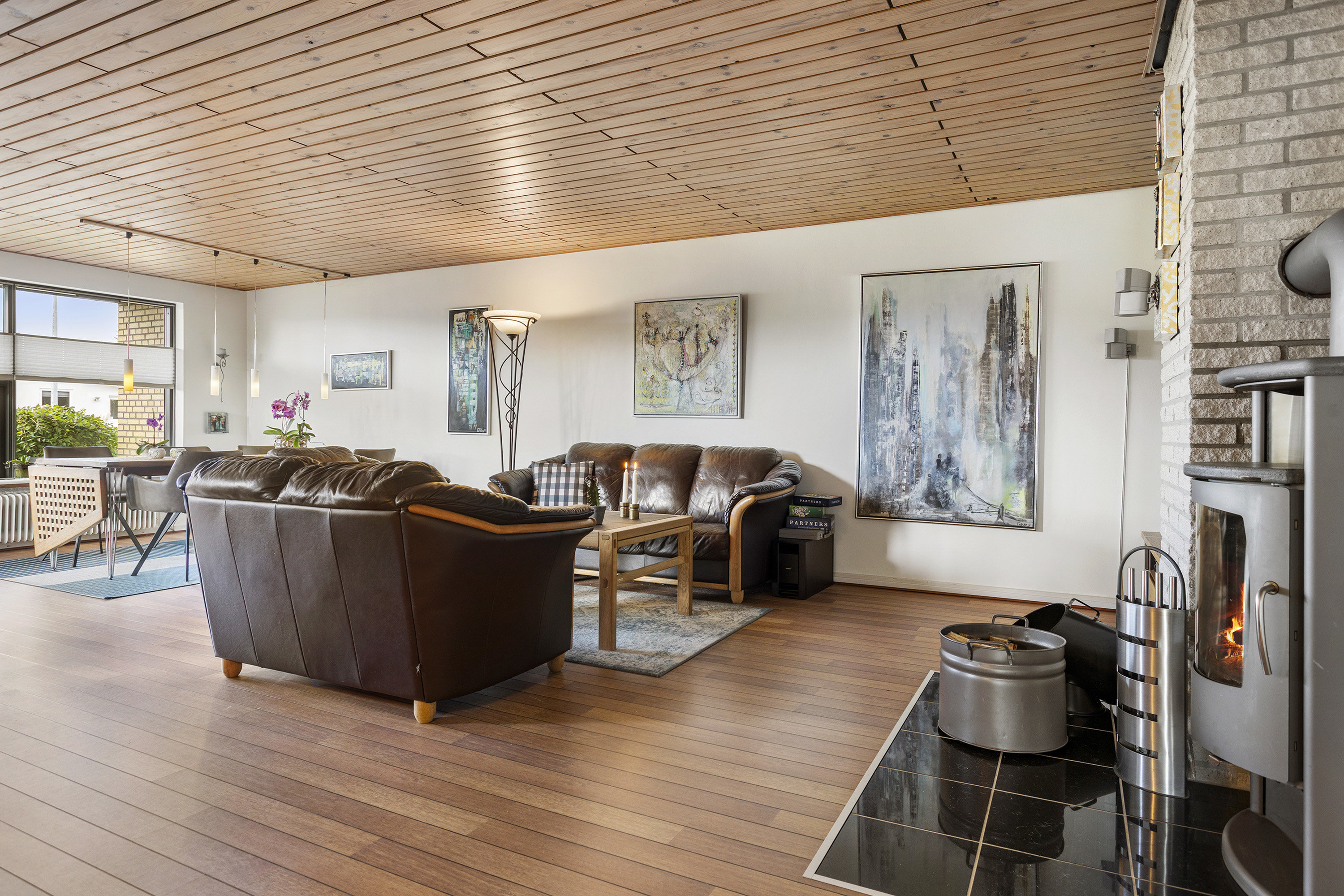 Fremhævet stue billede i fuldskærmstilstand. Billede af A Melgaardsvej 6, 9300 Sæby