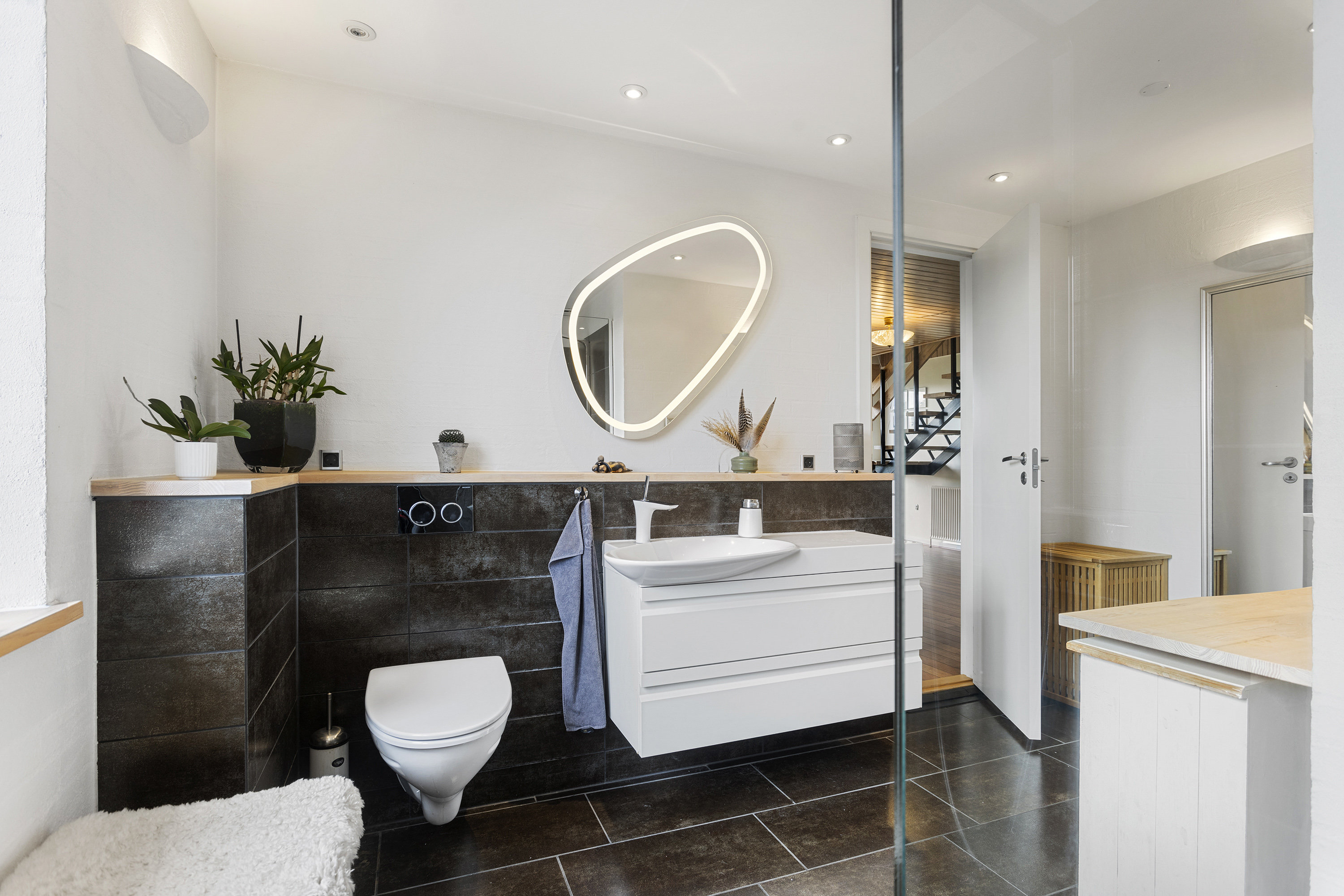 Fremhævet badeværelse billede i fuldskærmstilstand. Billede af A Melgaardsvej 6, 9300 Sæby