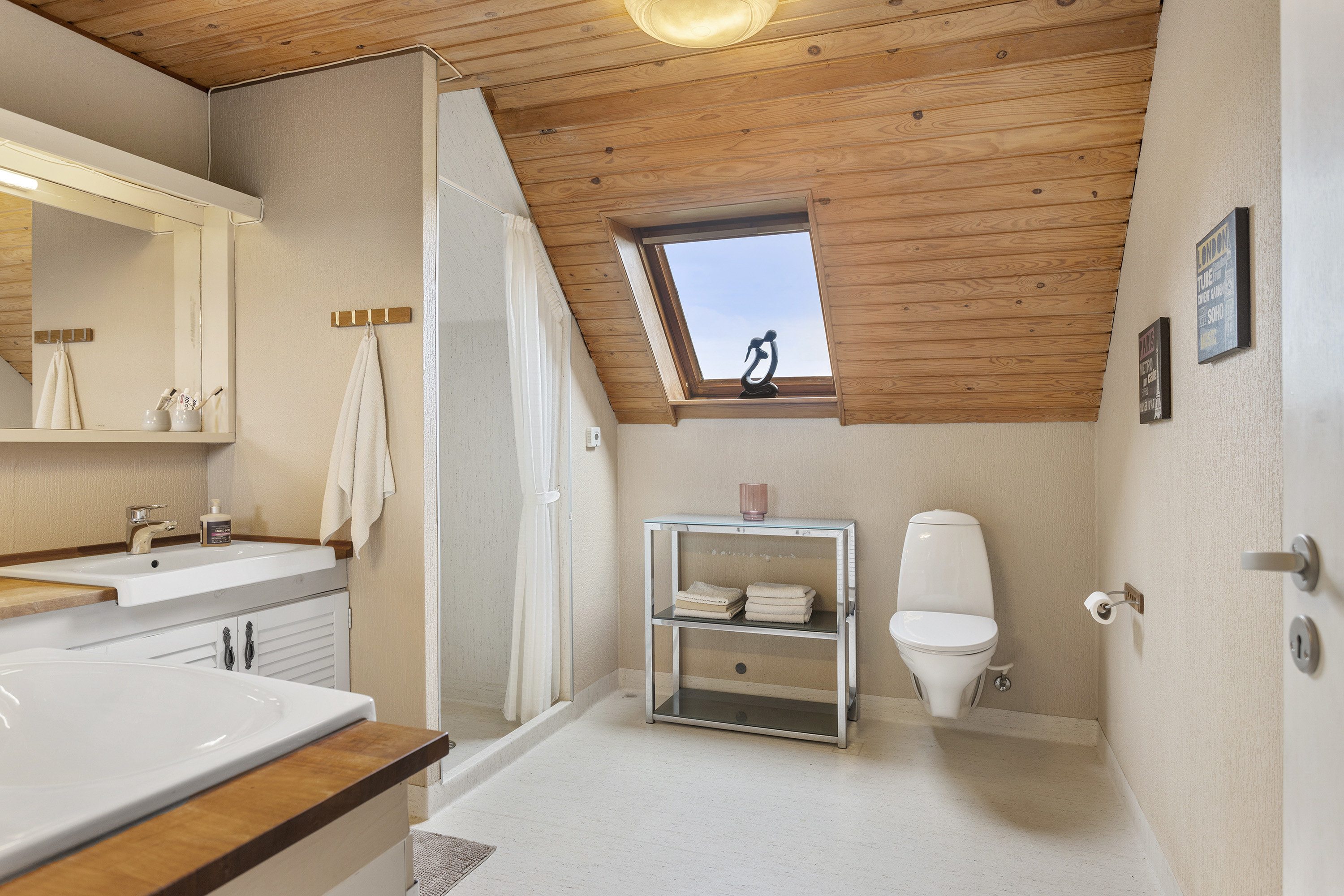 Fremhævet badeværelse billede i fuldskærmstilstand. Billede af A Melgaardsvej 6, 9300 Sæby