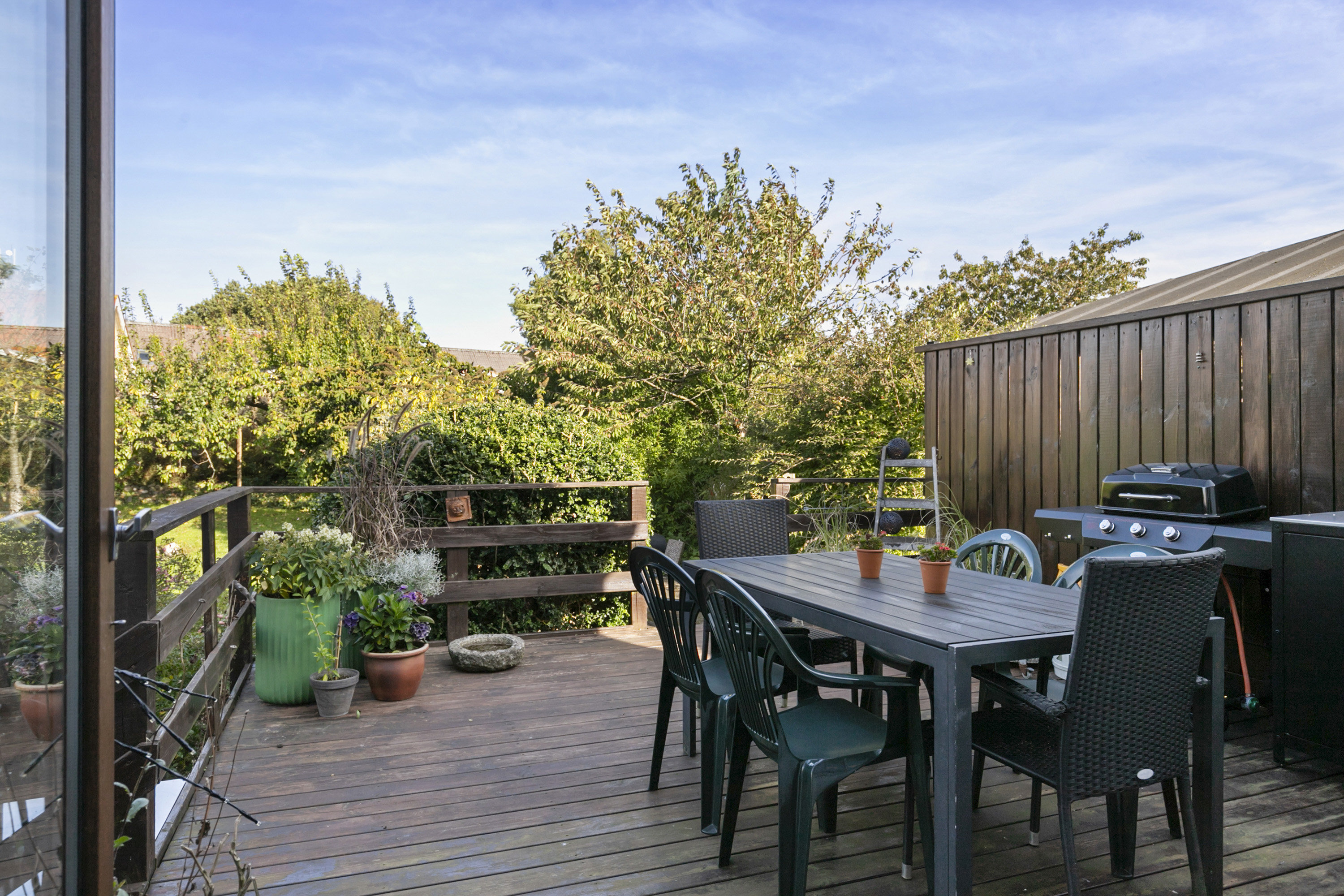 Fremhævet terrasse billede i fuldskærmstilstand. Billede af Grønnevej 22, 9600 Aars