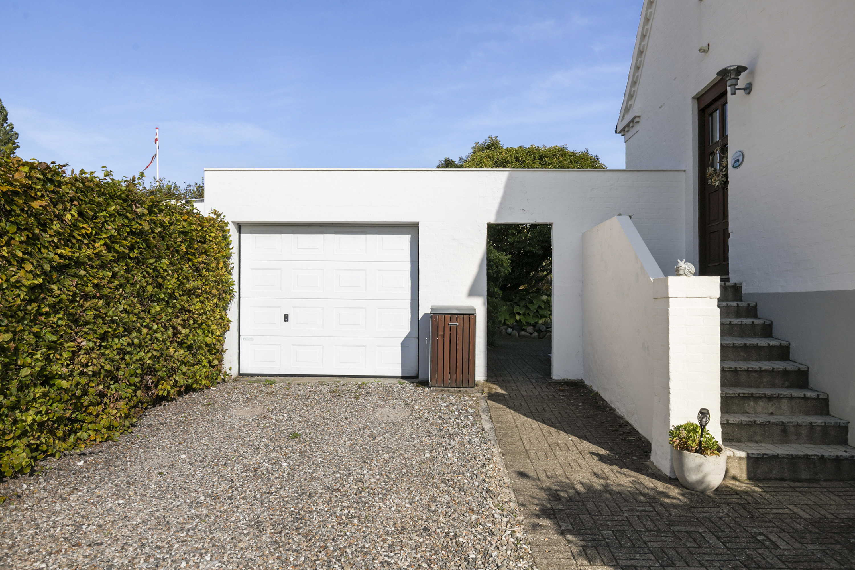 Fremhævet garage billede i fuldskærmstilstand. Billede af Grønnevej 22, 9600 Aars