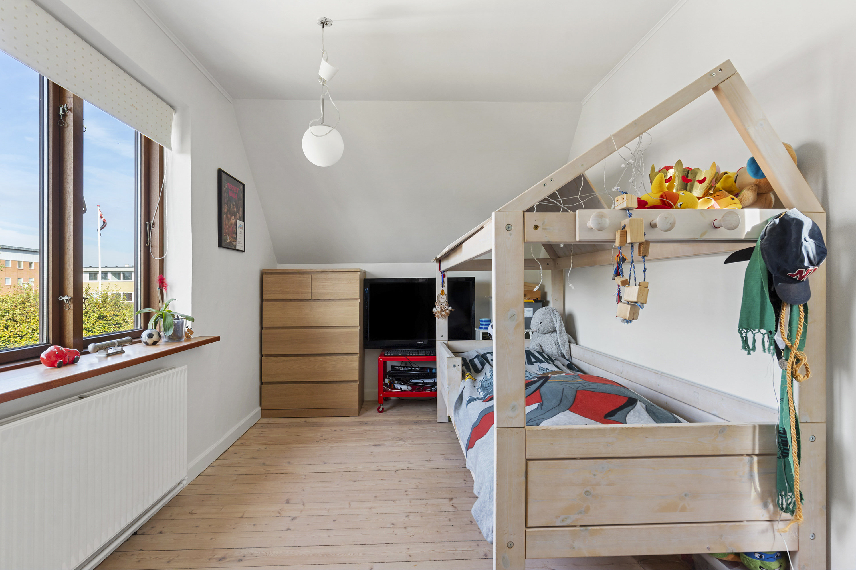 Fremhævet værelse billede i fuldskærmstilstand. Billede af Grønnevej 22, 9600 Aars