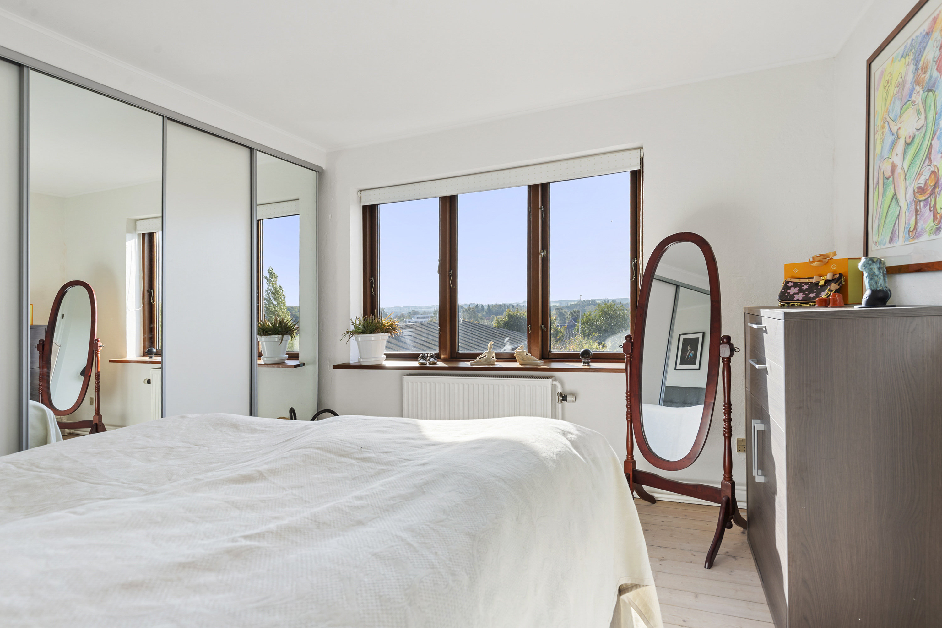 Fremhævet soveværelse billede i fuldskærmstilstand. Billede af Grønnevej 22, 9600 Aars