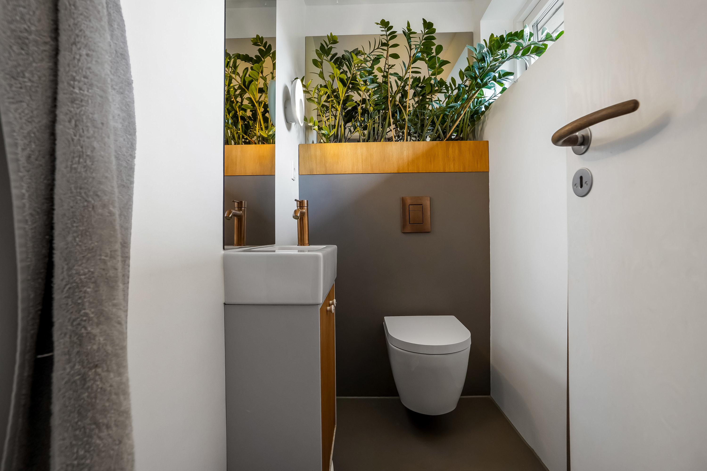 Fremhævet toilet billede i fuldskærmstilstand. Billede af Kirstensvej 20, 5500 Middelfart