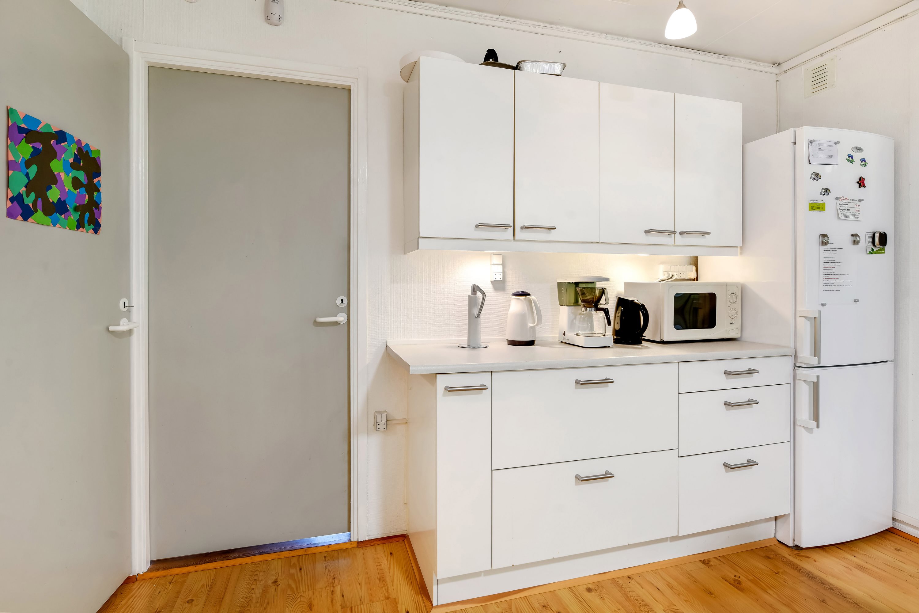 Fremhævet køkken billede i fuldskærmstilstand. Billede af Nøddehaven 36, Jegum, 6840 Oksbøl