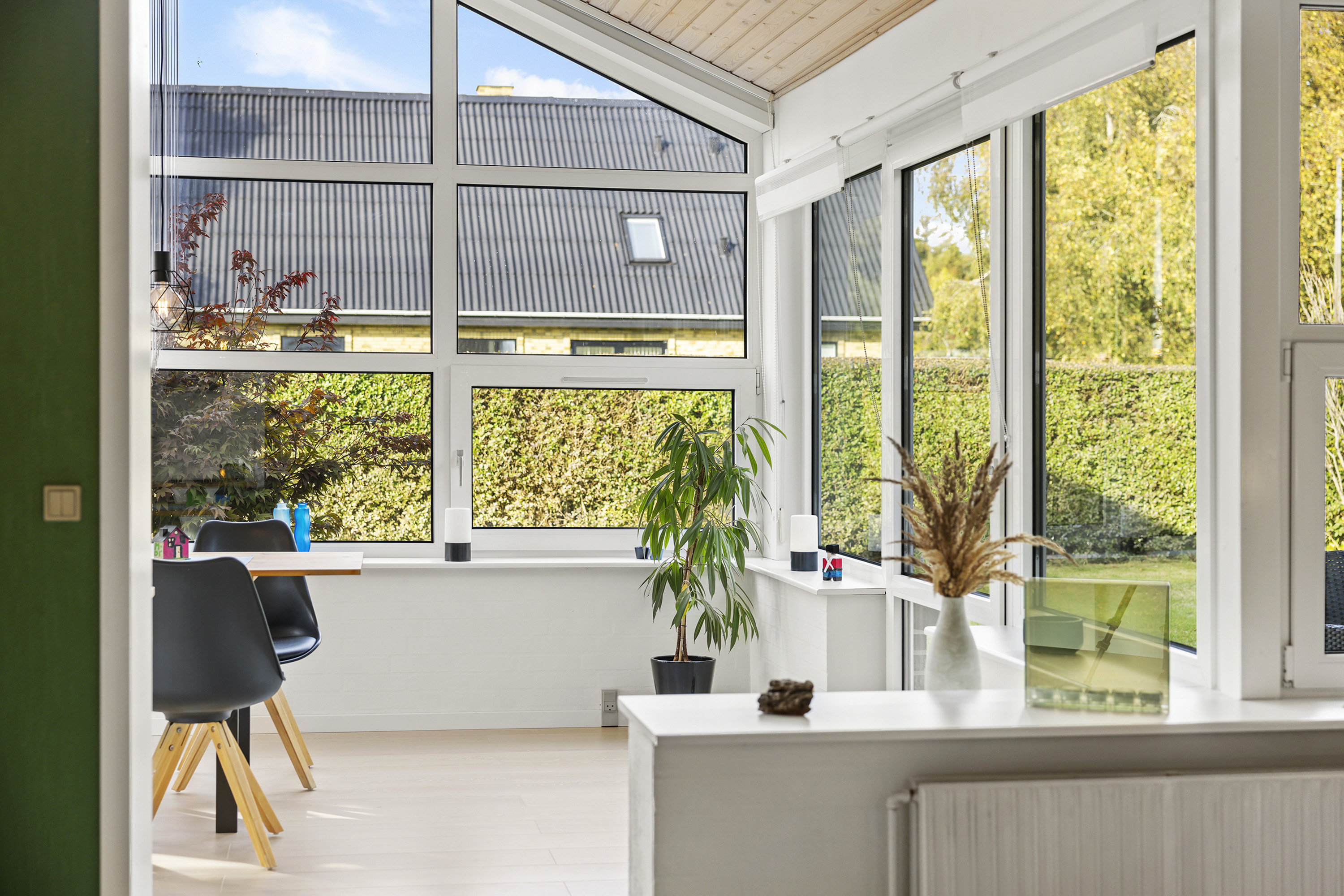 Fremhævet stue billede i fuldskærmstilstand. Billede af Karetmagervej 1, 9300 Sæby