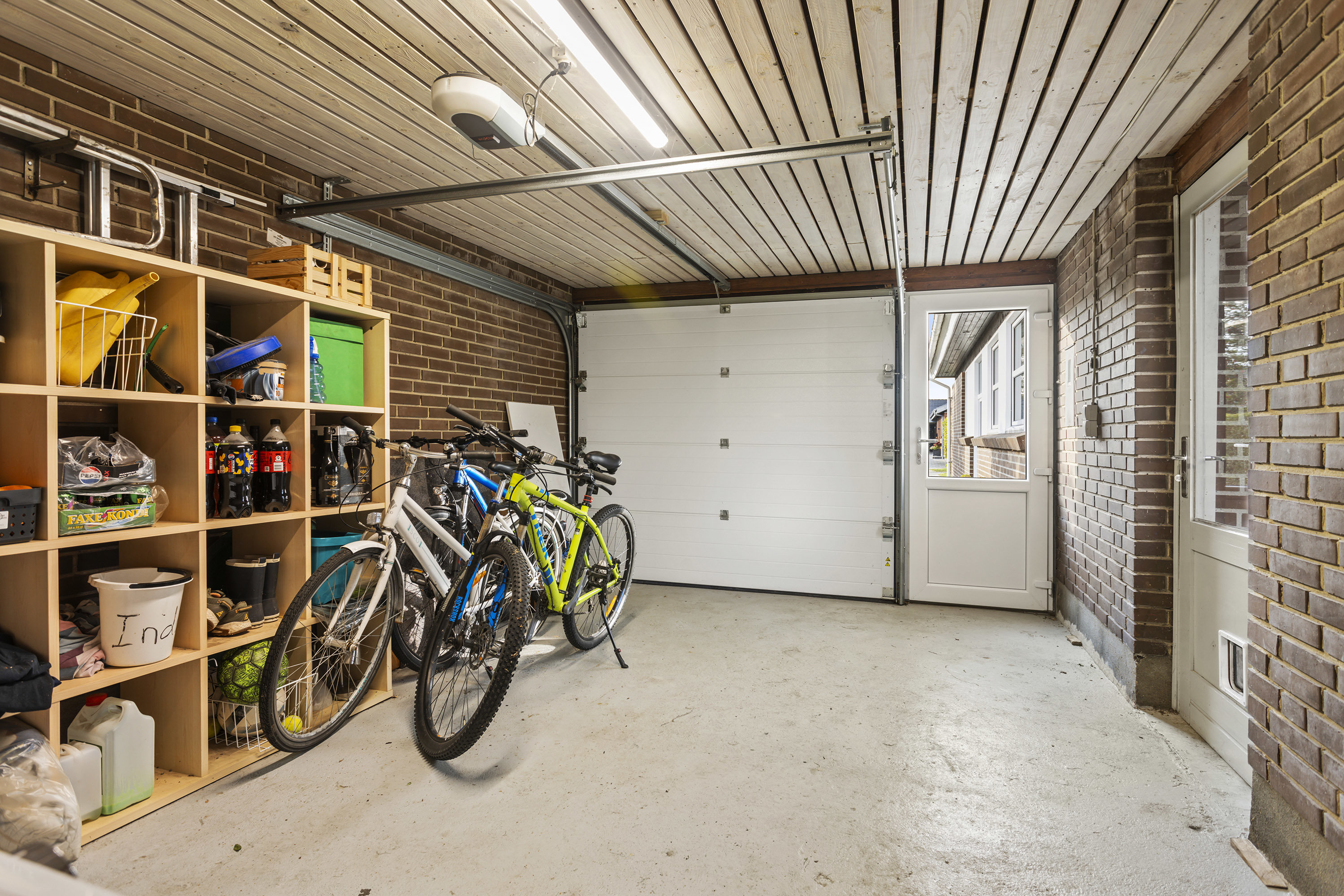 Fremhævet garage billede i fuldskærmstilstand. Billede af Karetmagervej 1, 9300 Sæby