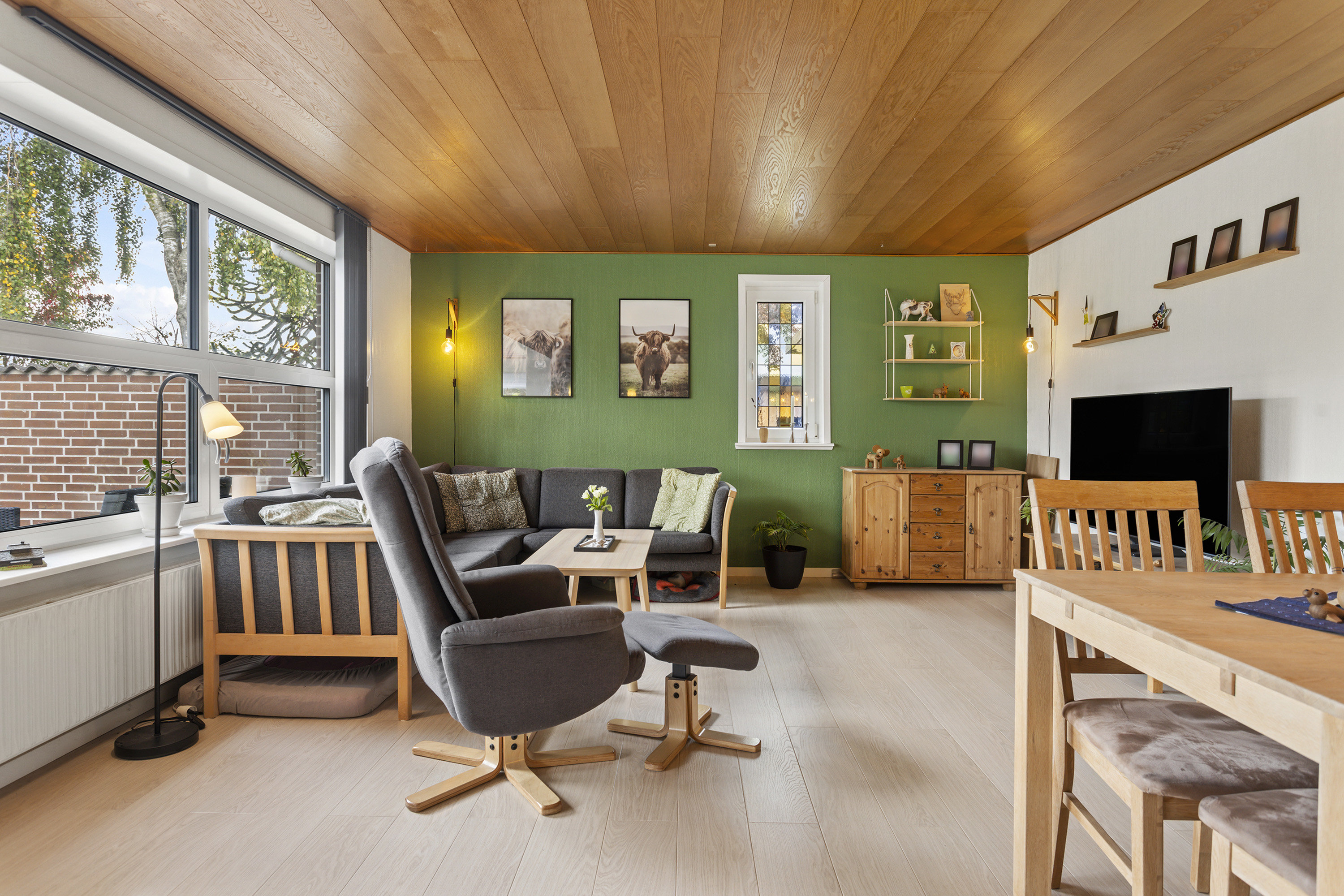 Fremhævet stue billede i fuldskærmstilstand. Billede af Karetmagervej 1, 9300 Sæby