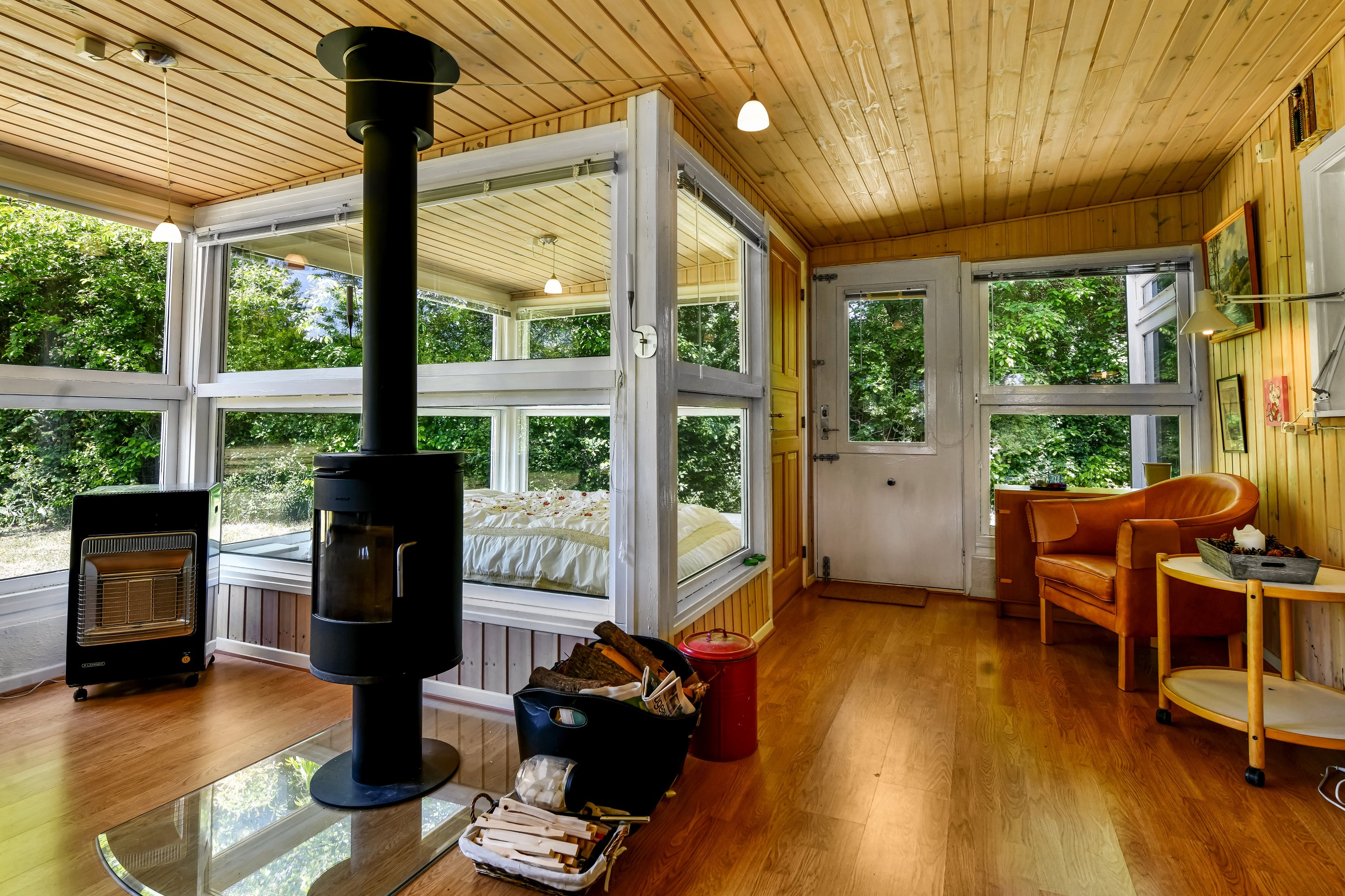 Fremhævet stue billede i fuldskærmstilstand. Billede af Nøddehaven 36, Jegum, 6840 Oksbøl