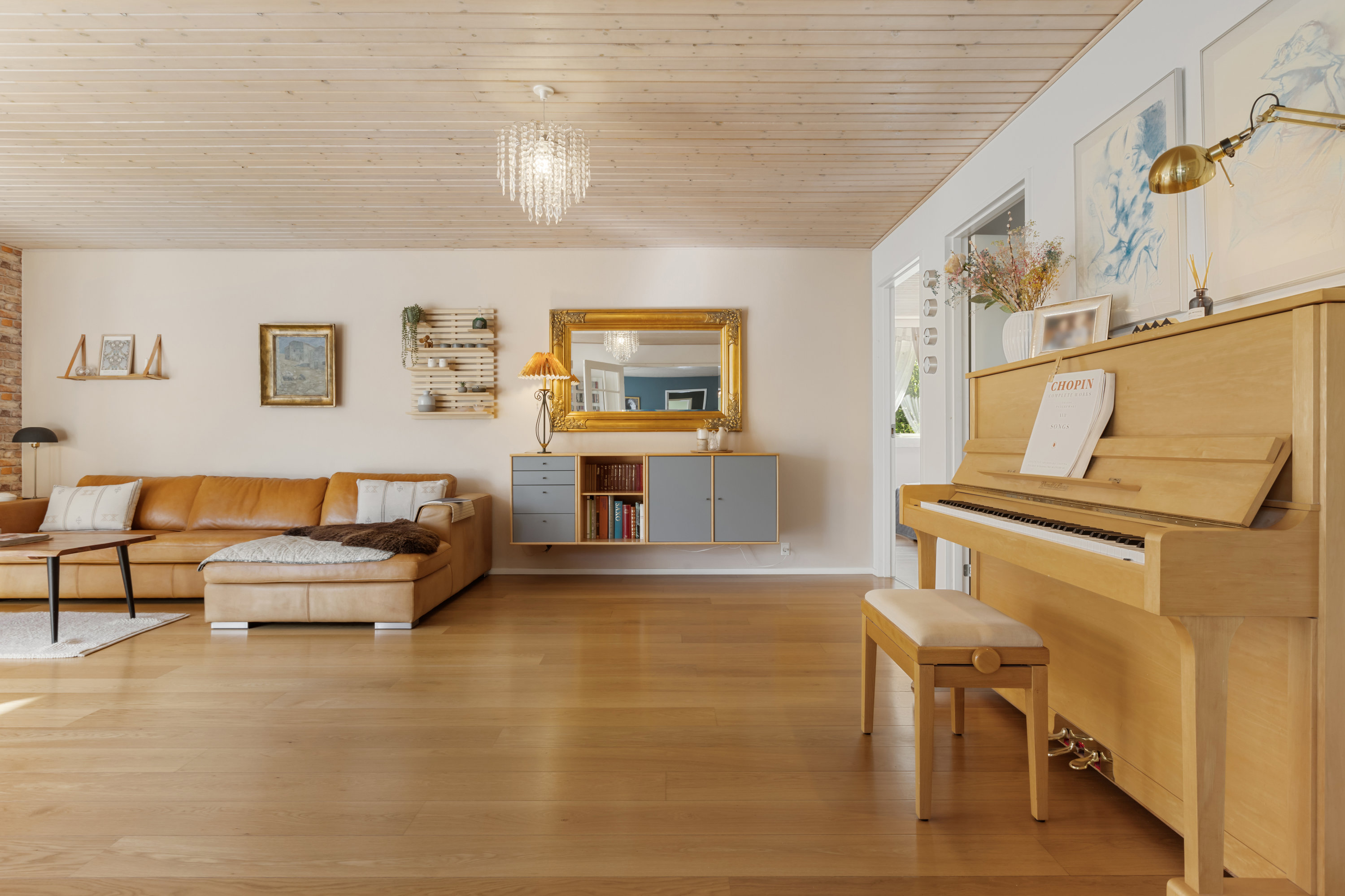 Fremhævet  billede i fuldskærmstilstand. Billede af Lyrens Alle 30, 2770 Kastrup