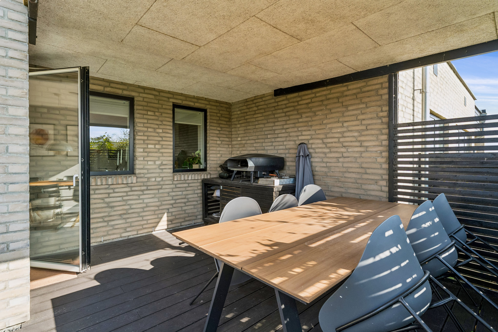 Fremhævet terrasse billede i fuldskærmstilstand. Billede af Skovmærkebakken 25, 8930 Randers NØ