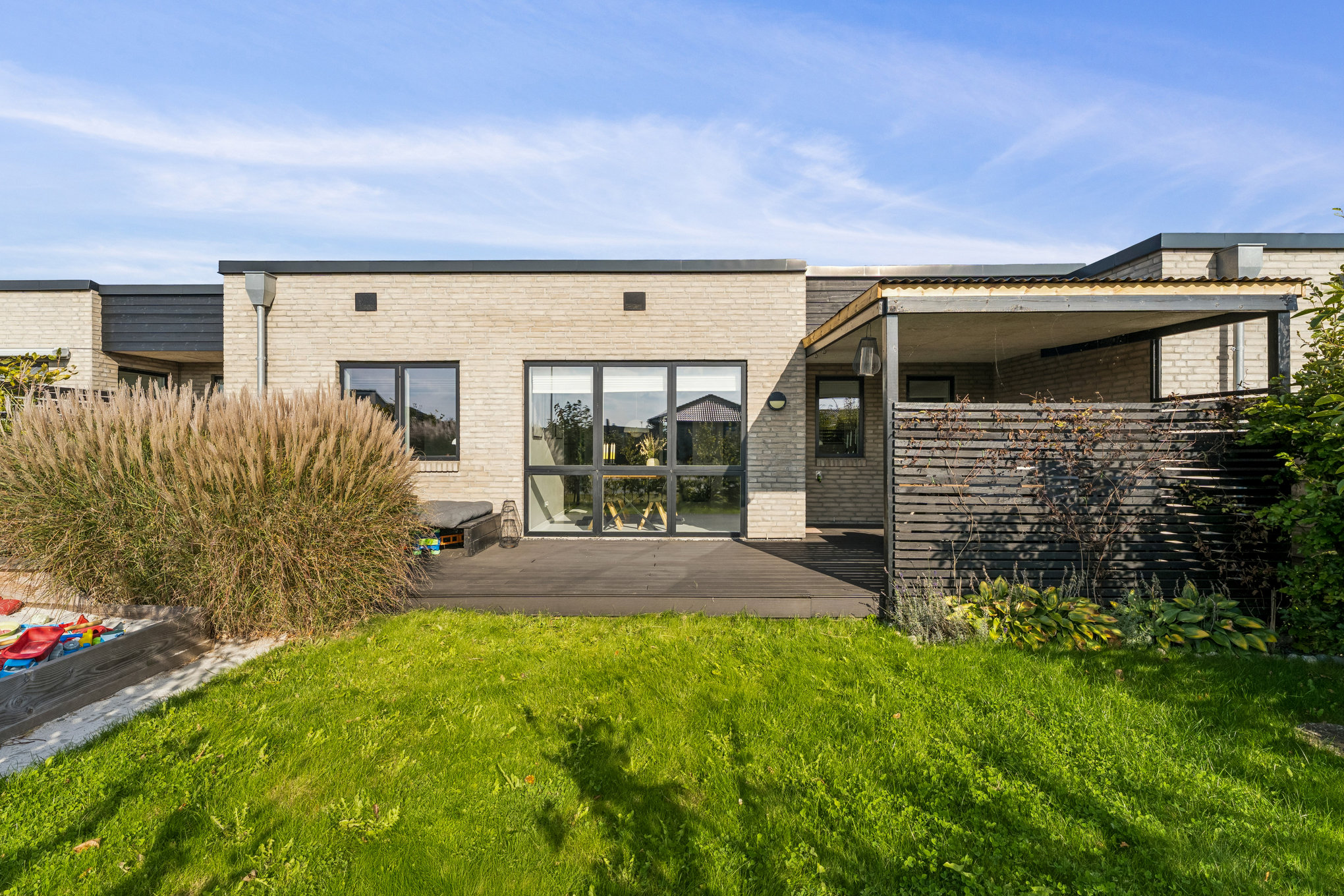 Fremhævet ejendom 1 billede i fuldskærmstilstand. Billede af Skovmærkebakken 25, 8930 Randers NØ