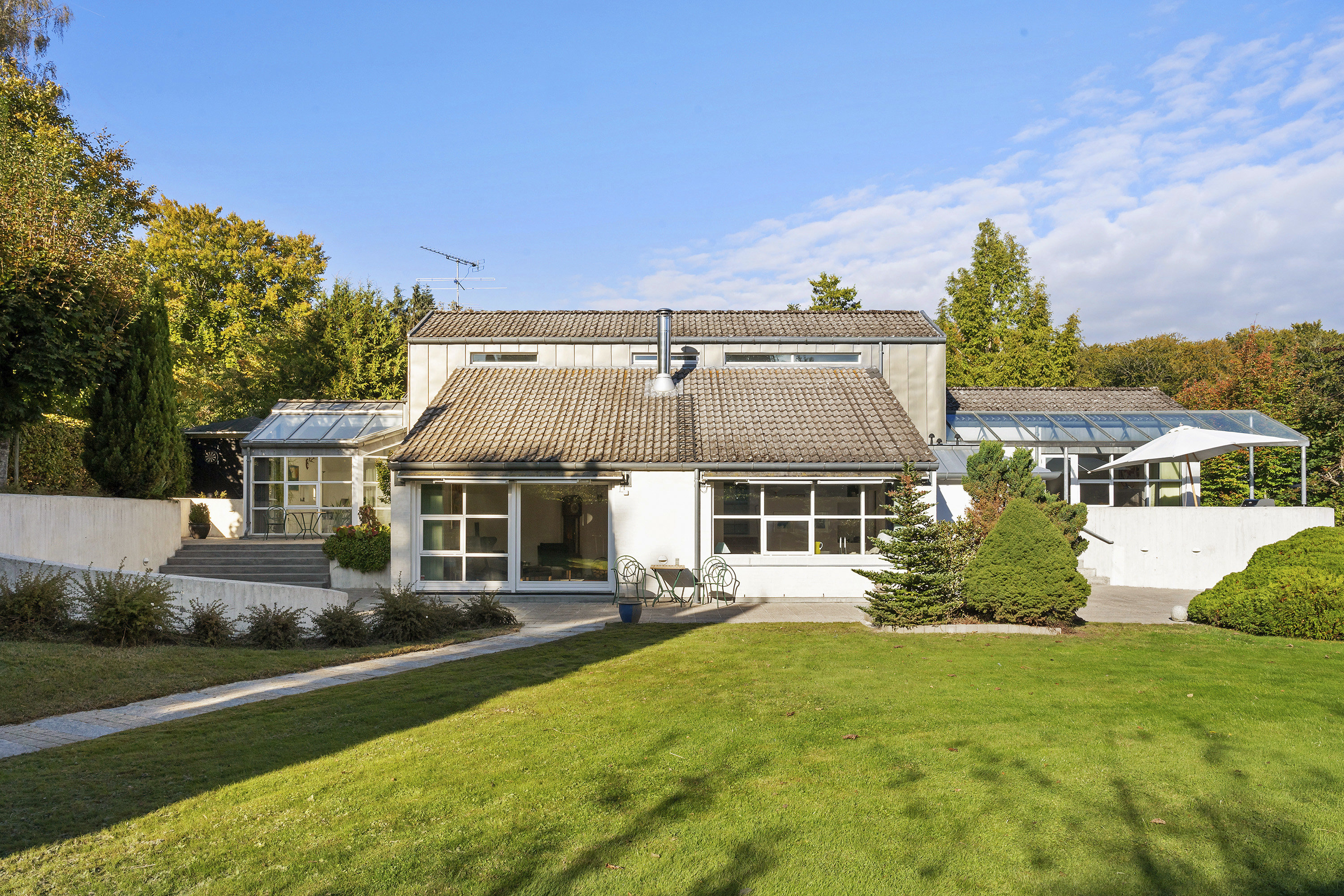 Fremhævet ejendommen billede i fuldskærmstilstand. Billede af Rosenvej 18, Trørød, 2950 Vedbæk