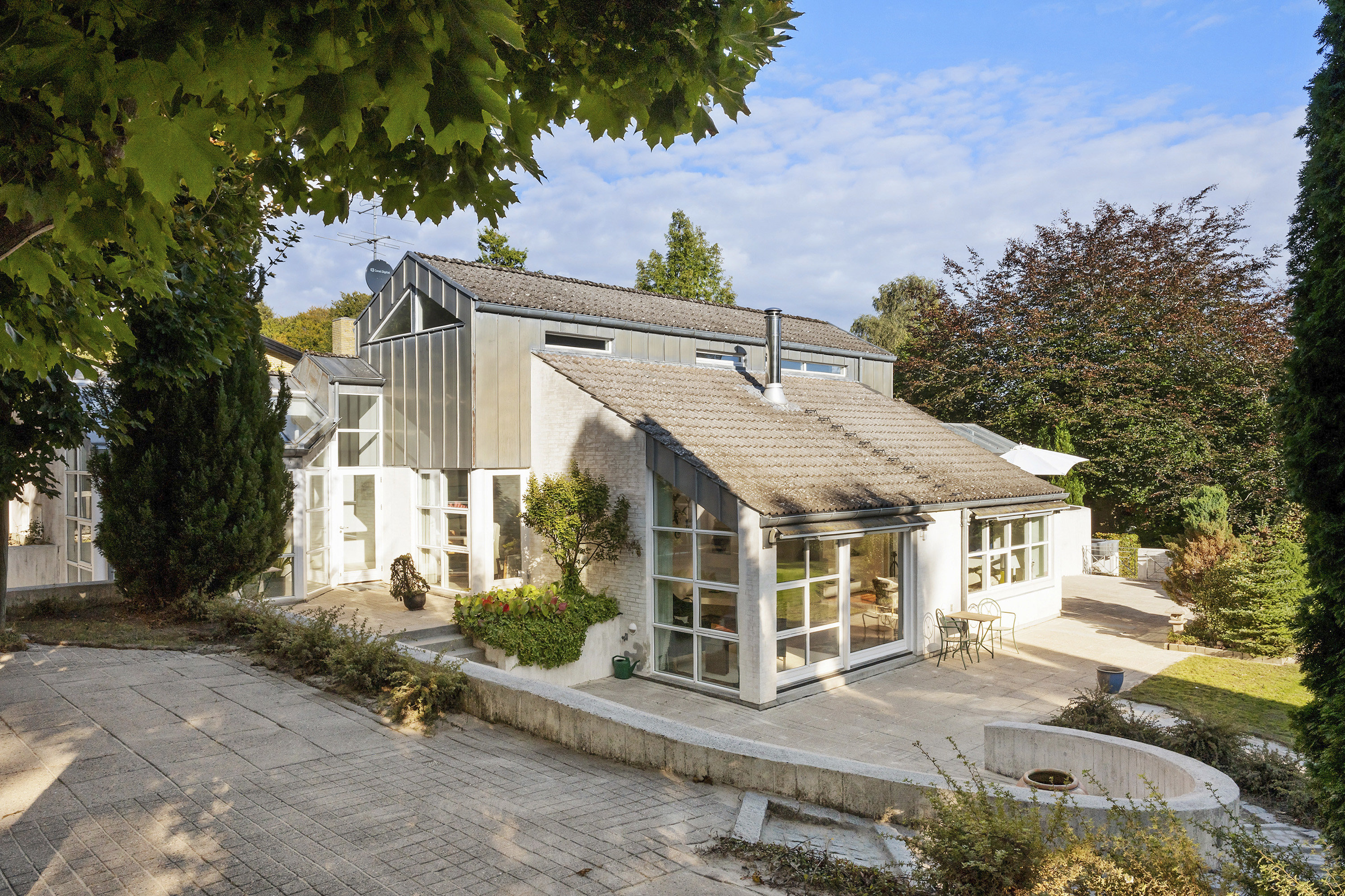 Fremhævet ejendommen billede i fuldskærmstilstand. Billede af Rosenvej 18, Trørød, 2950 Vedbæk