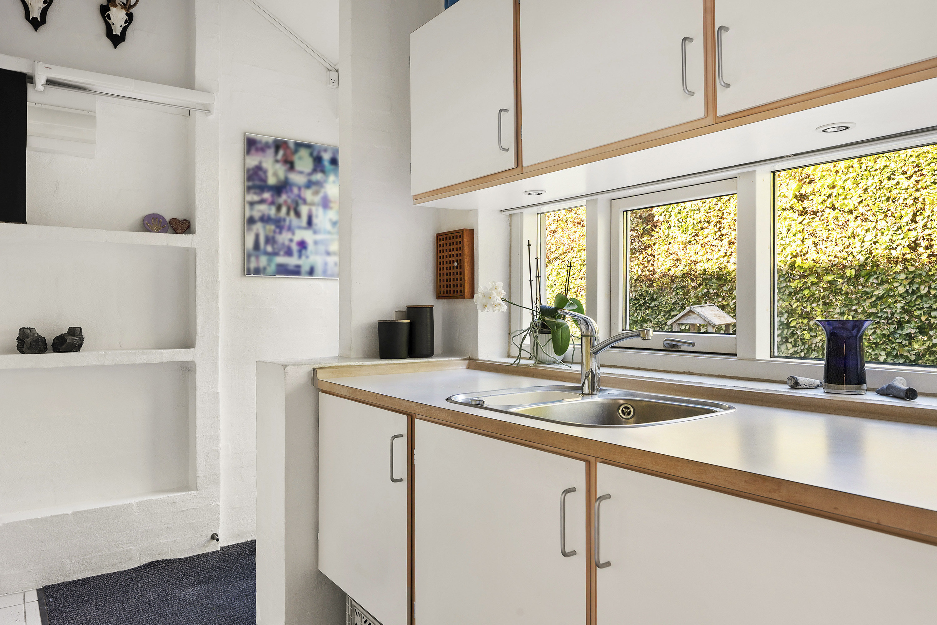 Fremhævet køkken billede i fuldskærmstilstand. Billede af Rosenvej 18, Trørød, 2950 Vedbæk