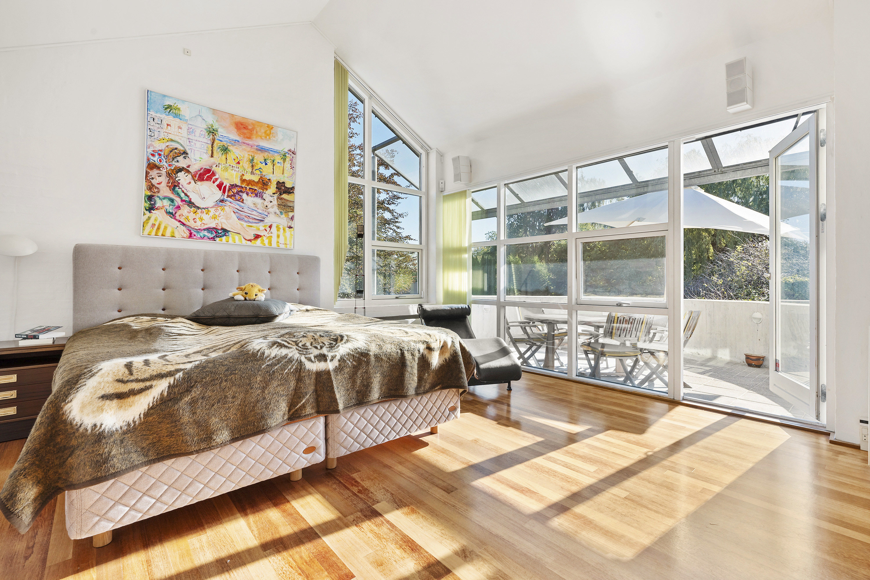 Fremhævet soveværelse billede i fuldskærmstilstand. Billede af Rosenvej 18, Trørød, 2950 Vedbæk