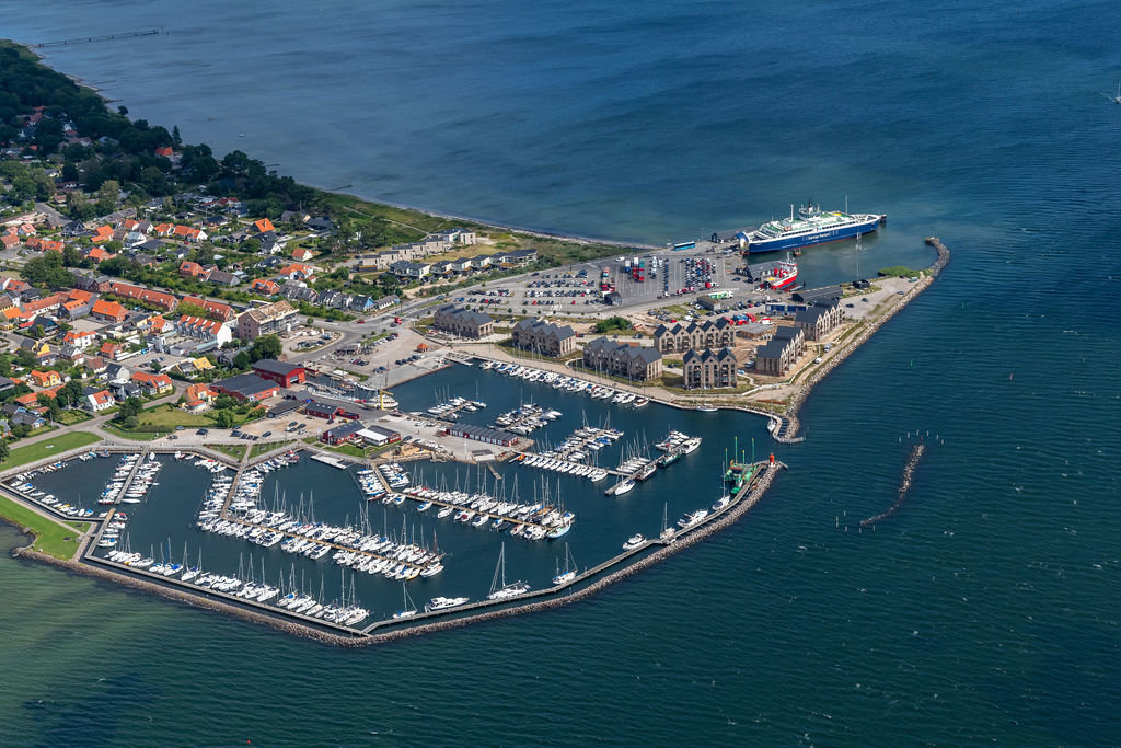 Fremhævet  billede i fuldskærmstilstand. Billede af Færgebyen 16, 1. 2., Hou, 8300 Odder