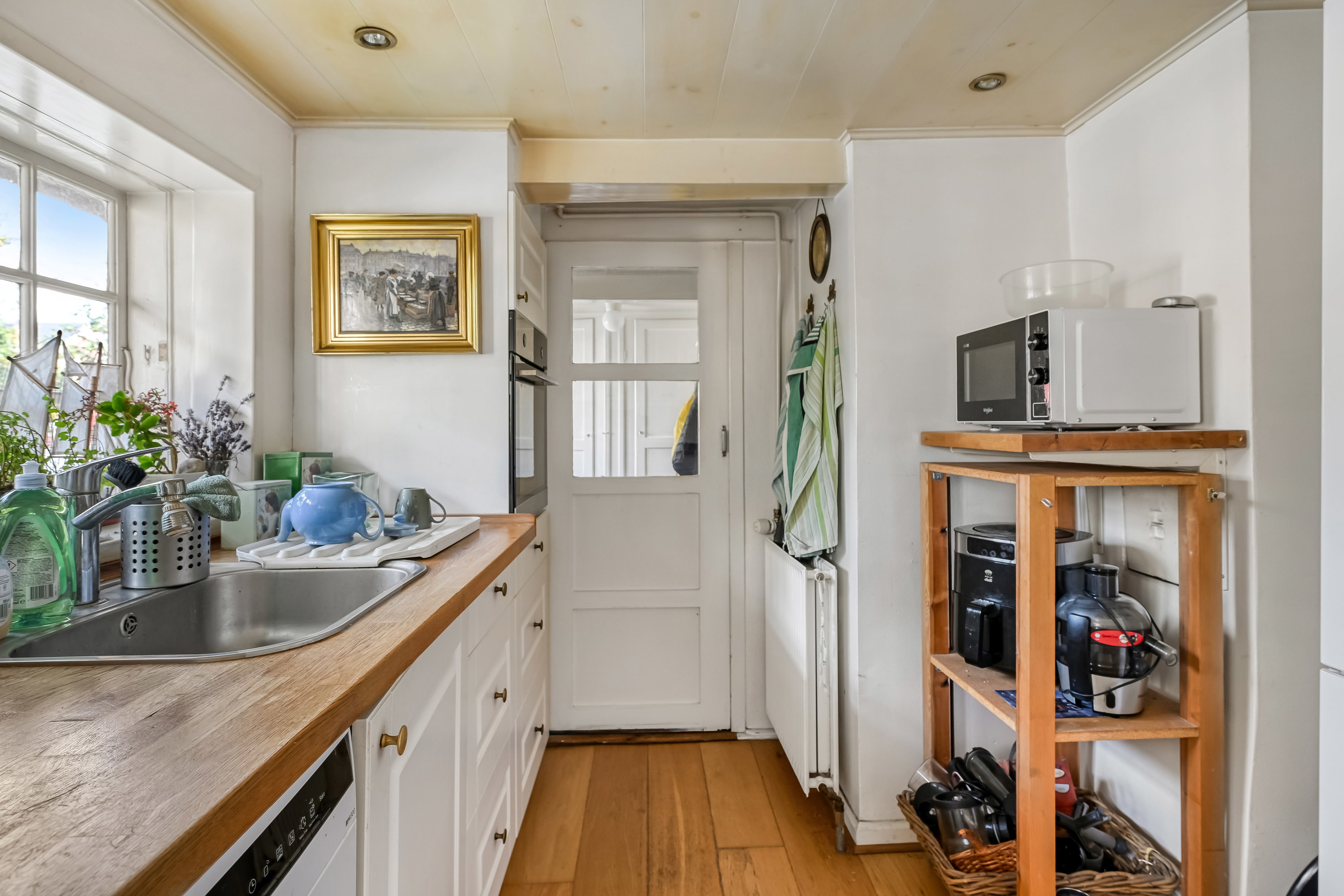 Fremhævet køkken billede i fuldskærmstilstand. Billede af Mellemgaden 27, Nordby, 6720 Fanø