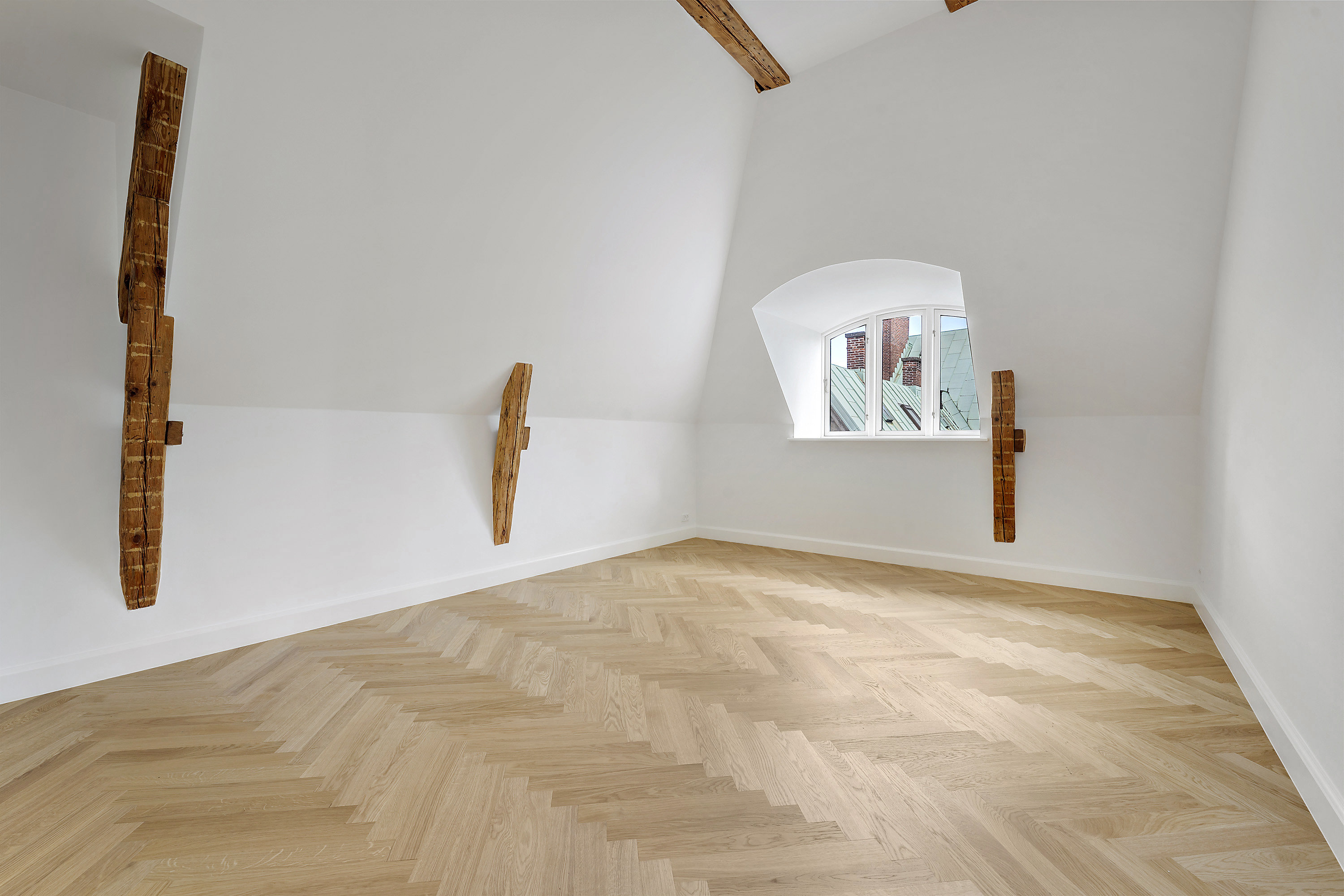 Fremhævet værelse billede i fuldskærmstilstand. Billede af Klosterstræde 3, 4. 3., 1157 København K