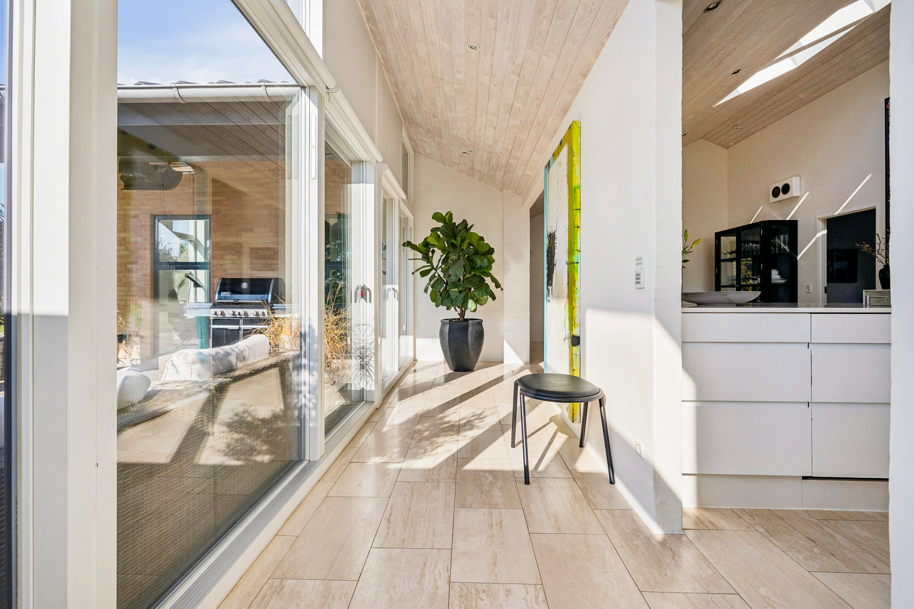 Fremhævet glasgang billede i fuldskærmstilstand. Billede af Bævervej 18, 8660 Skanderborg