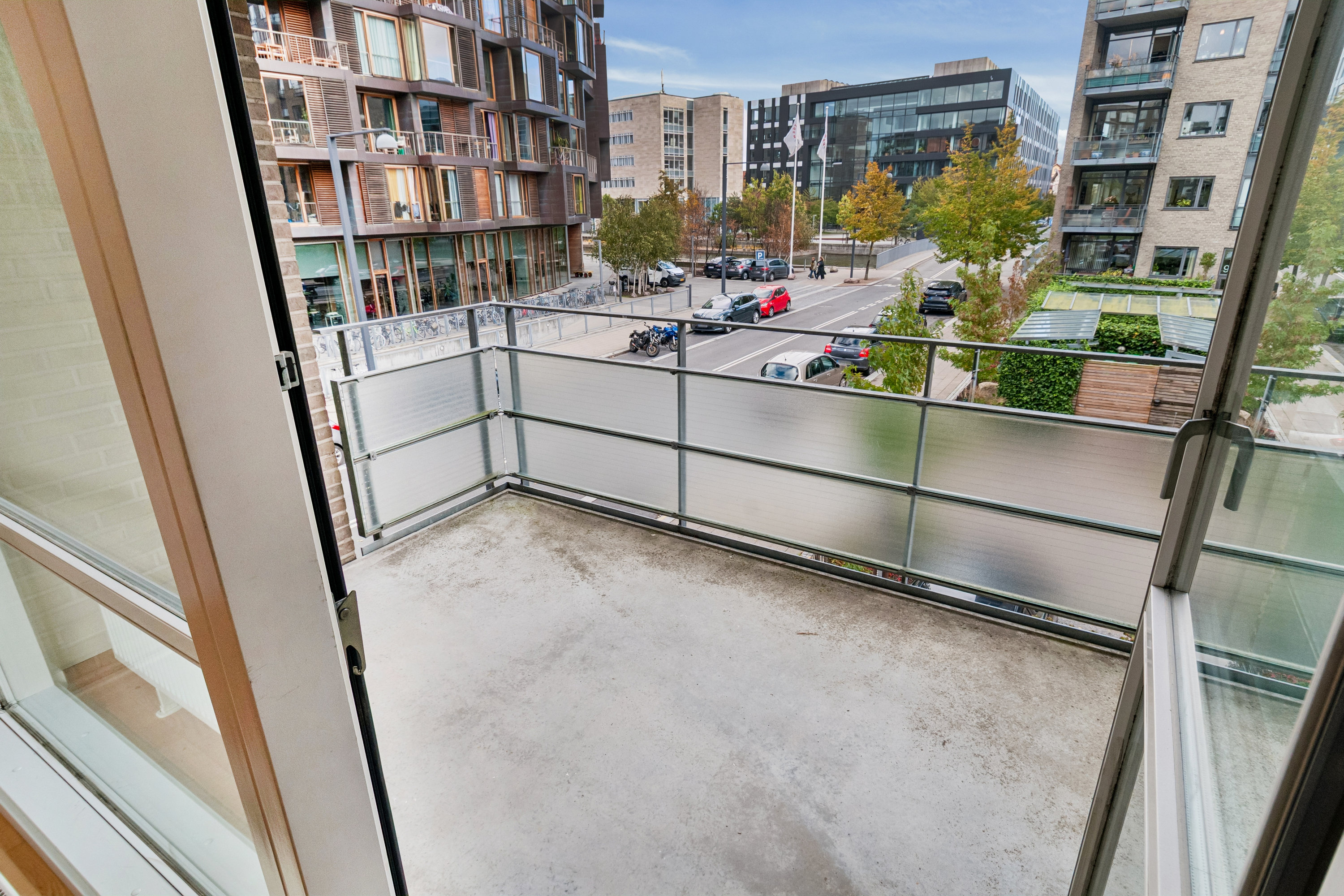 Fremhævet altan billede i fuldskærmstilstand. Billede af Rued Langgaards Vej 17, 1. th., 2300 København S