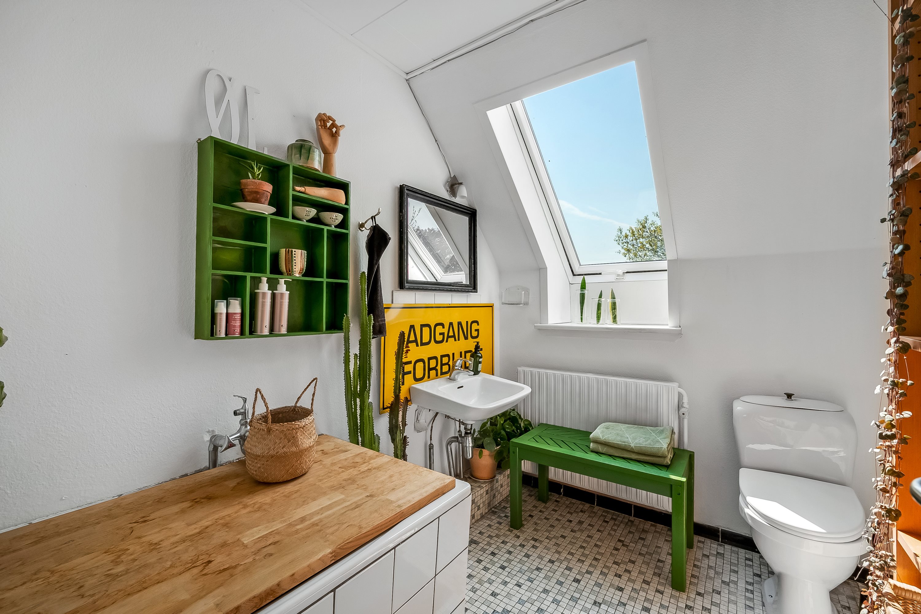 Fremhævet badeværelse billede i fuldskærmstilstand. Billede af Åglimt 6, Rækker Mølle, 6900 Skjern