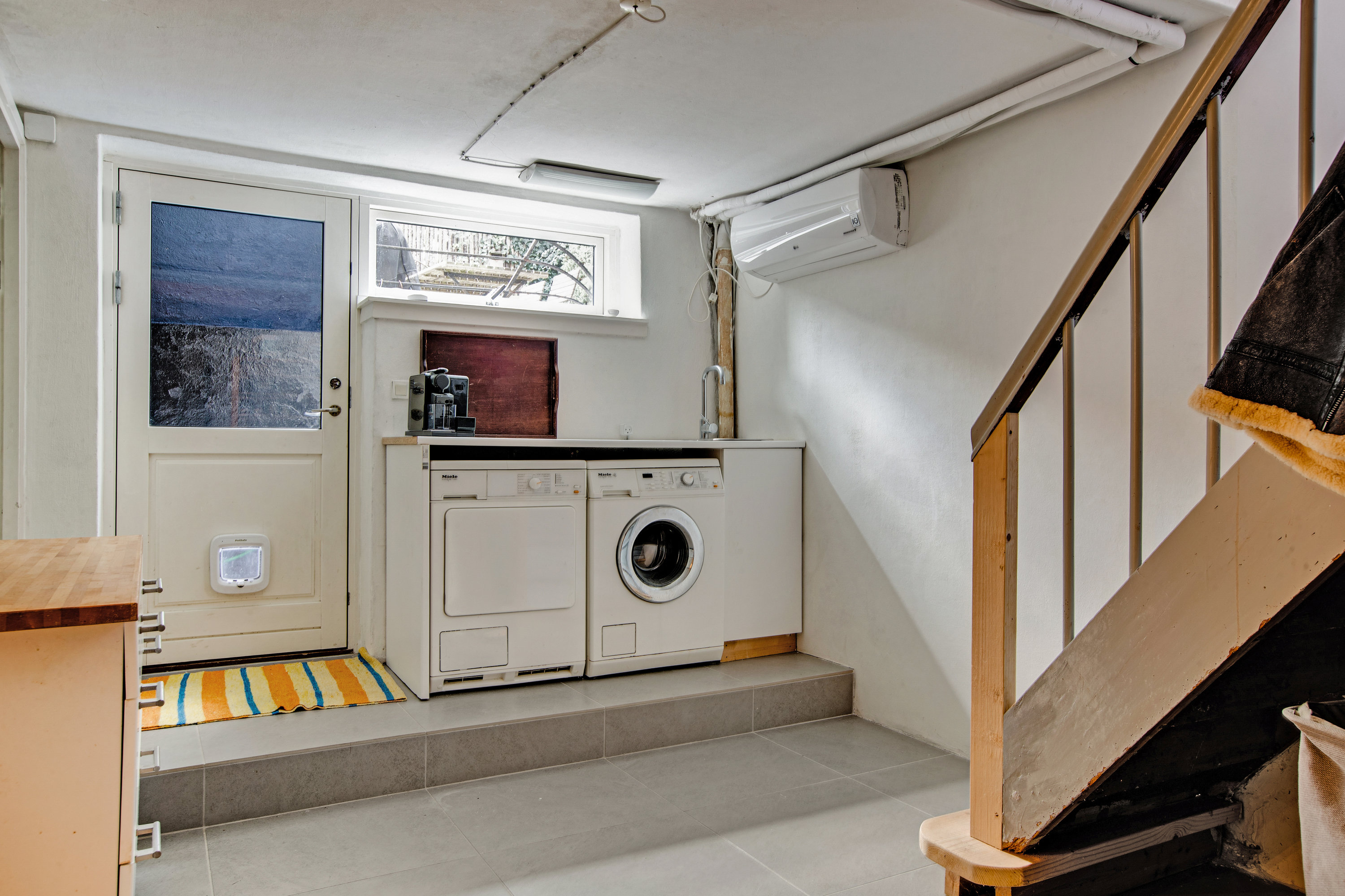 Fremhævet underetage billede i fuldskærmstilstand. Billede af Højvænget 1, 3000 Helsingør