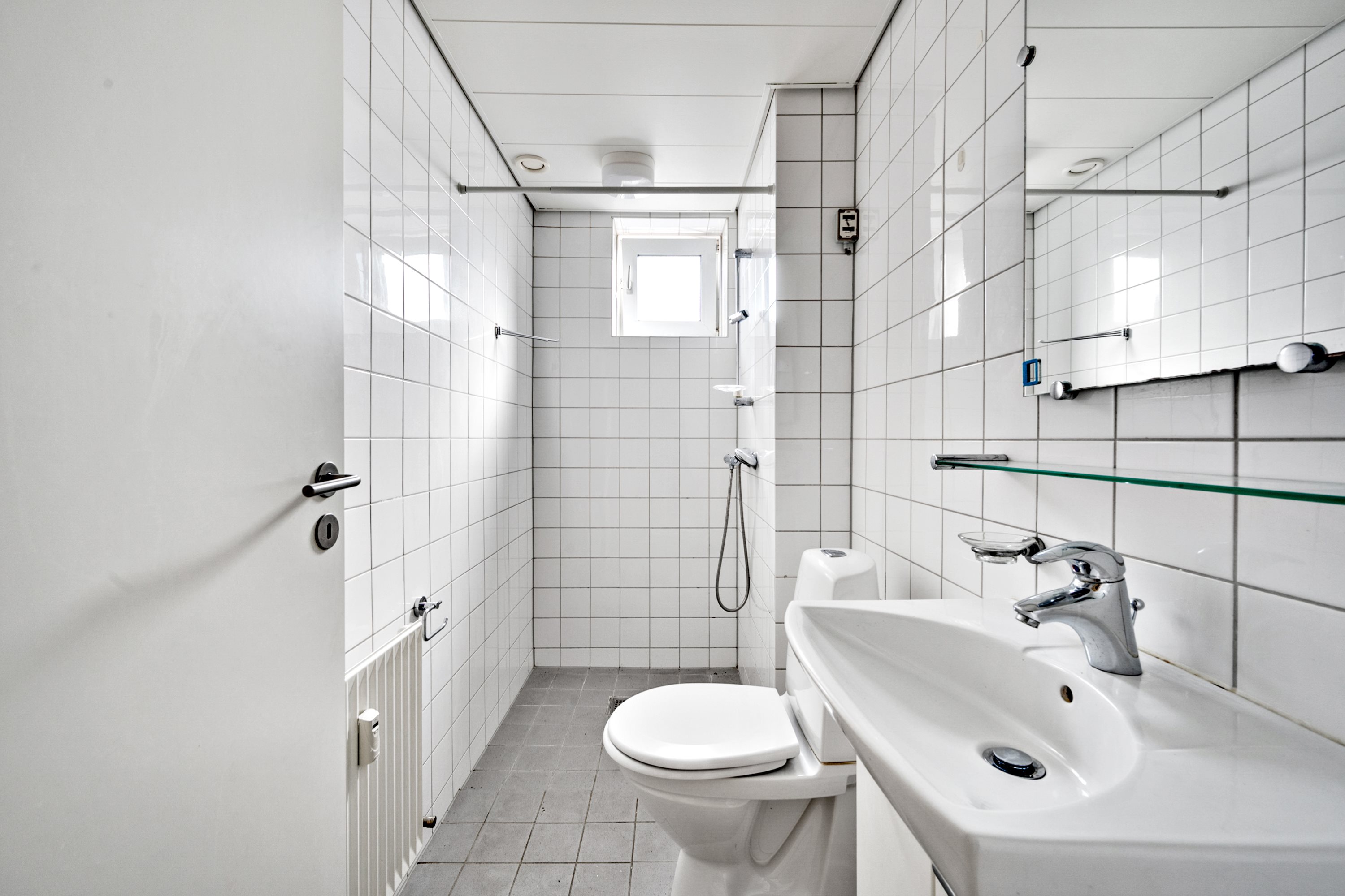 Fremhævet badeværelse billede i fuldskærmstilstand. Billede af Rindsvej 8, 2. th., 8920 Randers NV