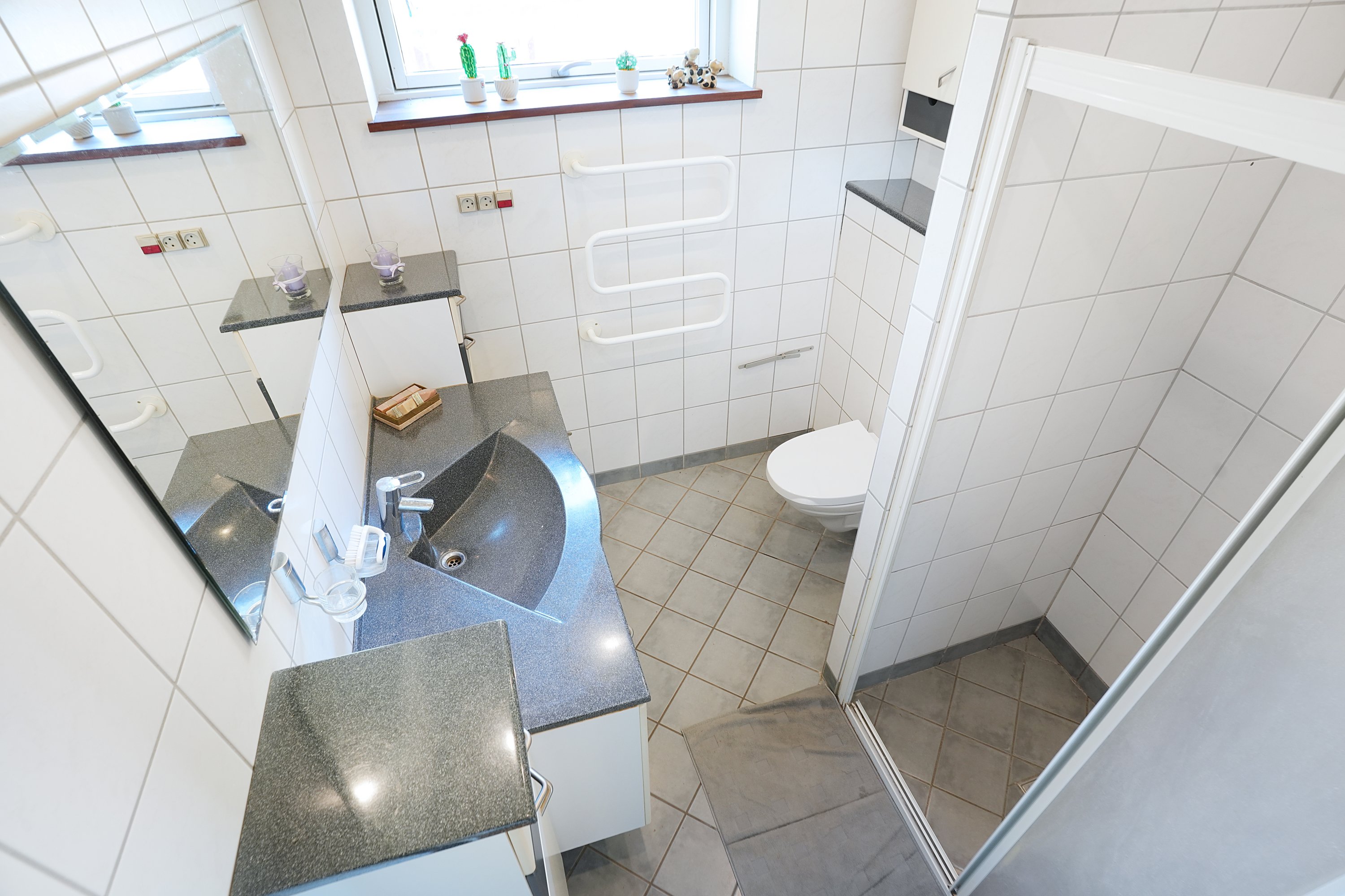 Fremhævet badeværelse billede i fuldskærmstilstand. Billede af Fjorddalsvej 39, Markeslev, 4300 Holbæk