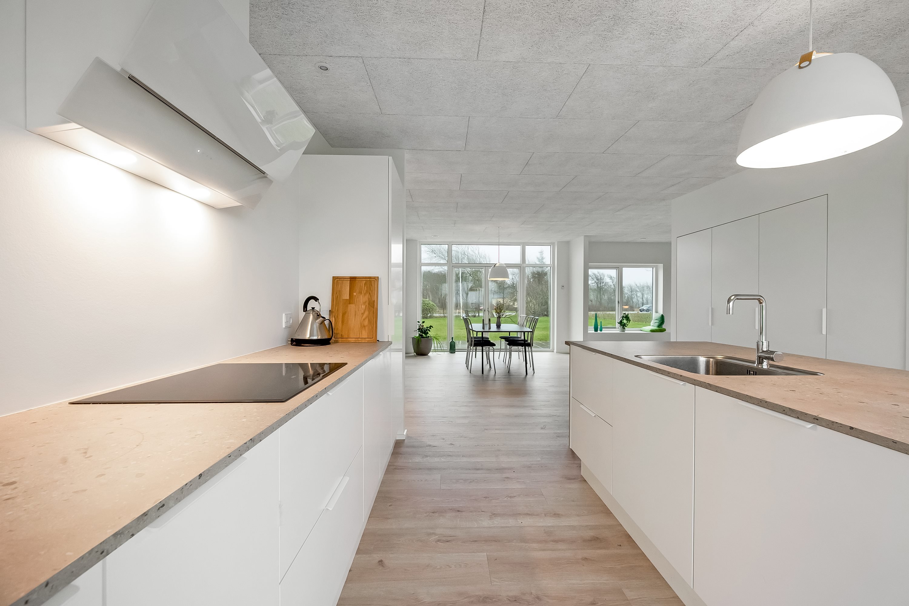 Fremhævet køkken alrum  billede i fuldskærmstilstand. Billede af Tarmvej 94, Lønborg, 6880 Tarm