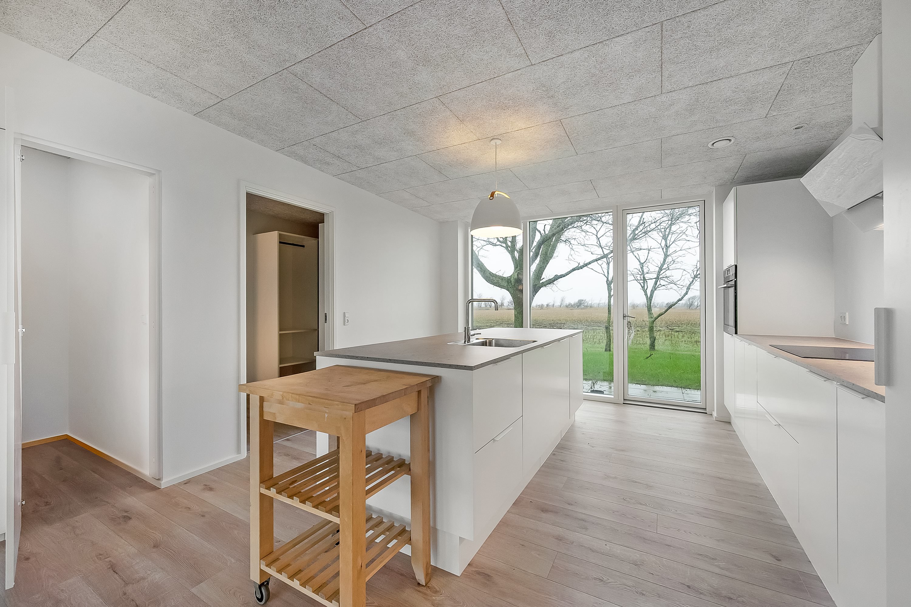 Fremhævet køkken alrum  billede i fuldskærmstilstand. Billede af Tarmvej 94, Lønborg, 6880 Tarm