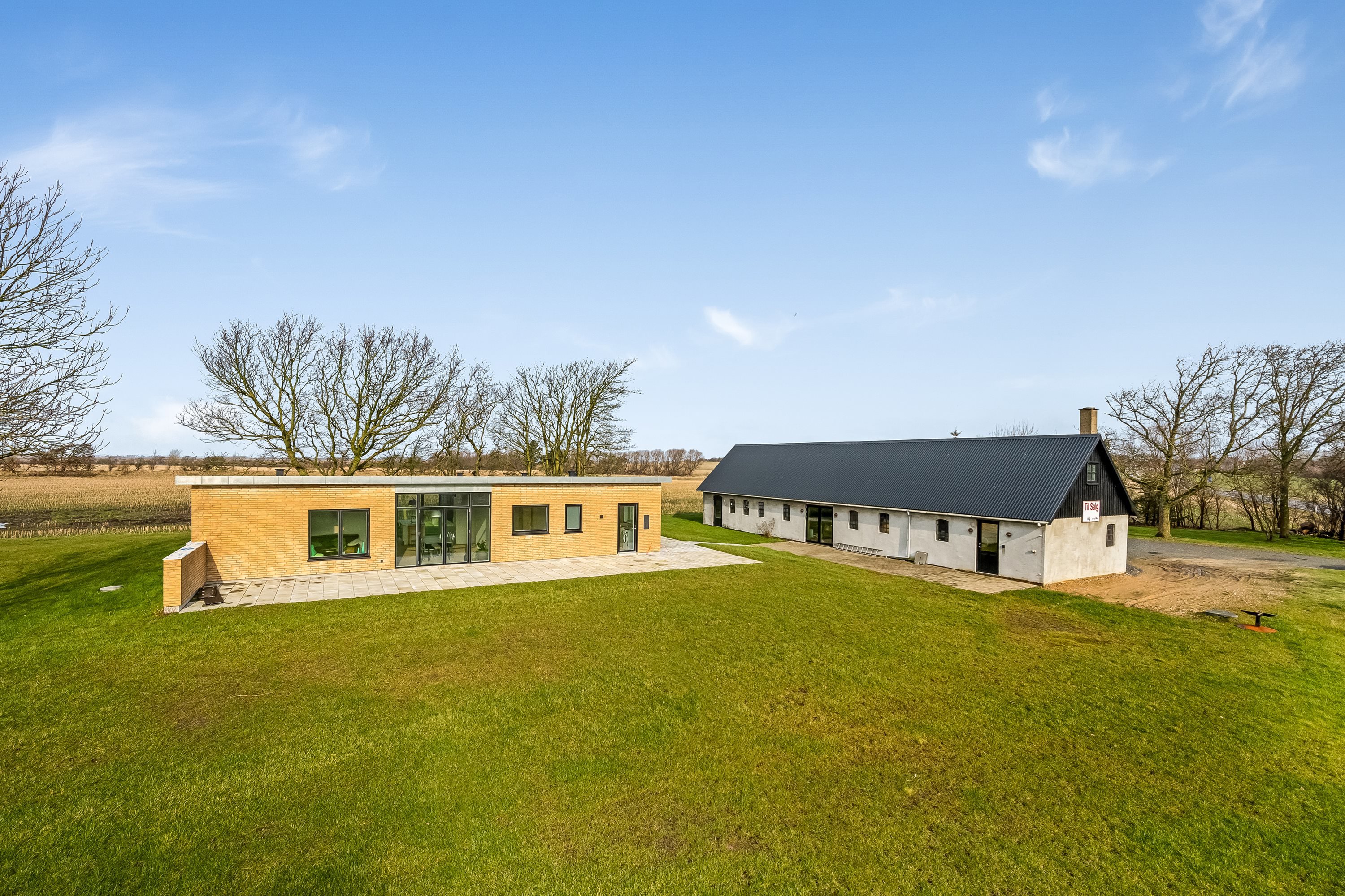 Fremhævet facade billede i fuldskærmstilstand. Billede af Tarmvej 94, Lønborg, 6880 Tarm