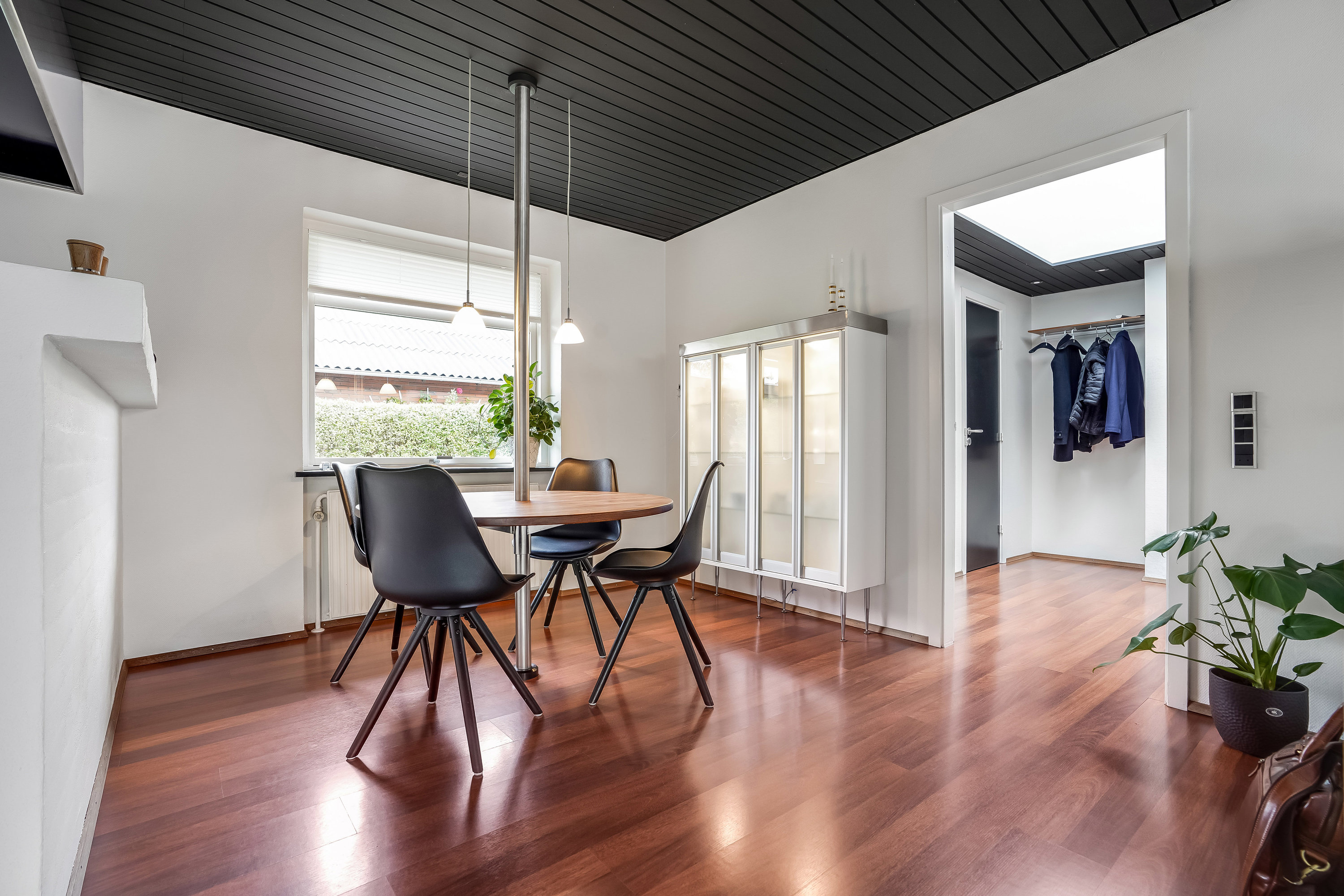 Fremhævet stue billede i fuldskærmstilstand. Billede af Liljevænget 20, Hjerting, 6710 Esbjerg V