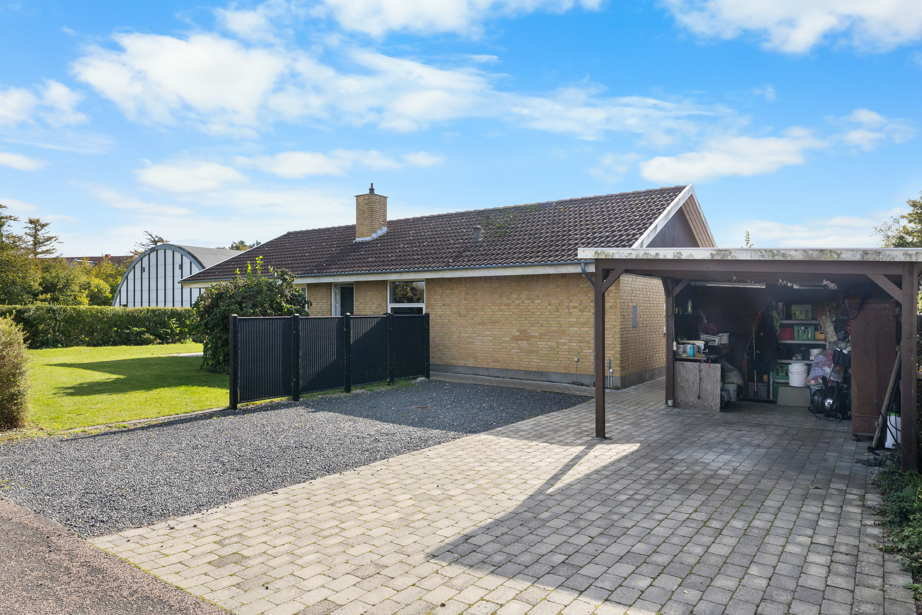 Fremhævet facade billede i fuldskærmstilstand. Billede af Lindegårdsvej 17, 5642 Millinge