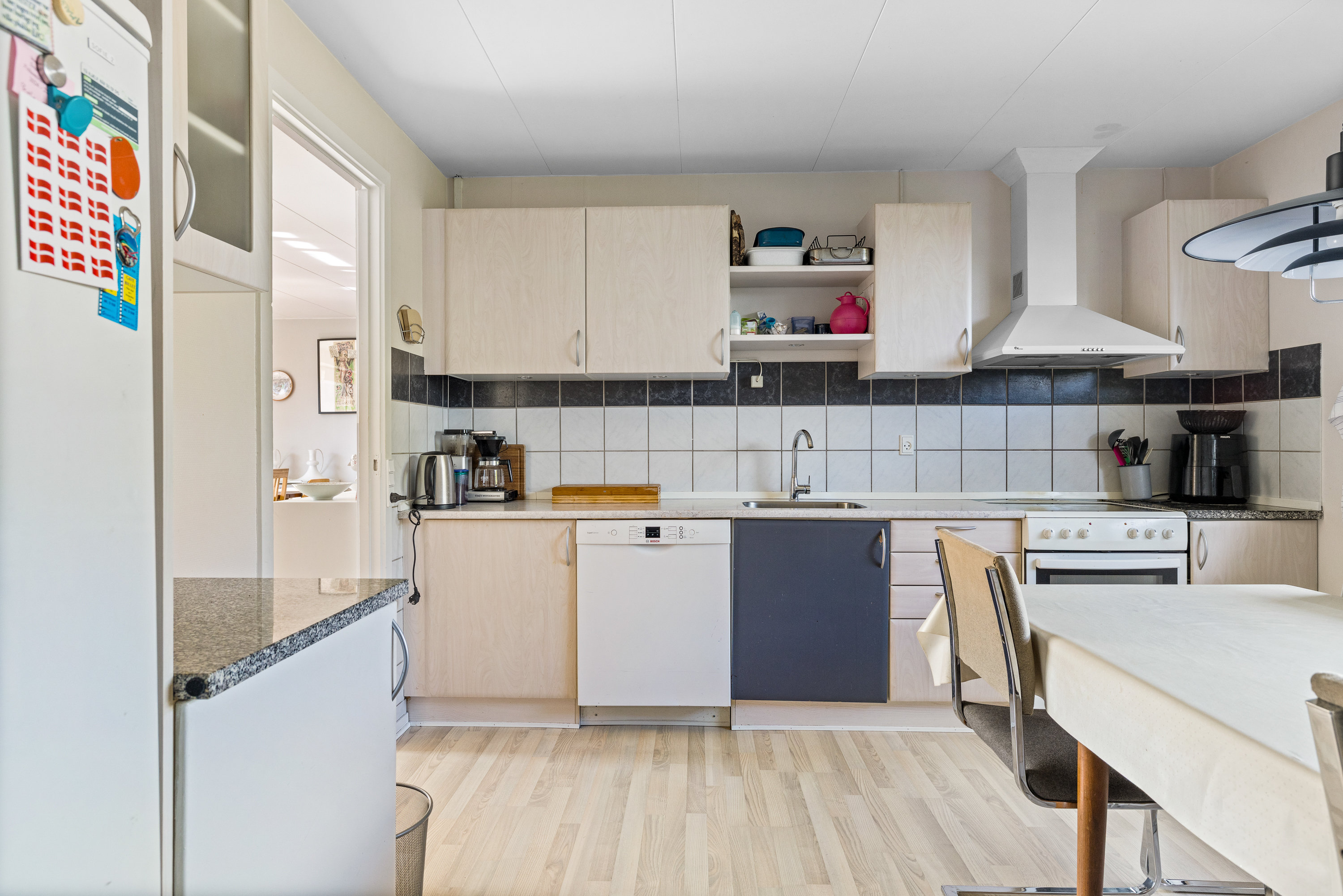 Fremhævet køkken billede i fuldskærmstilstand. Billede af Lindegårdsvej 17, 5642 Millinge