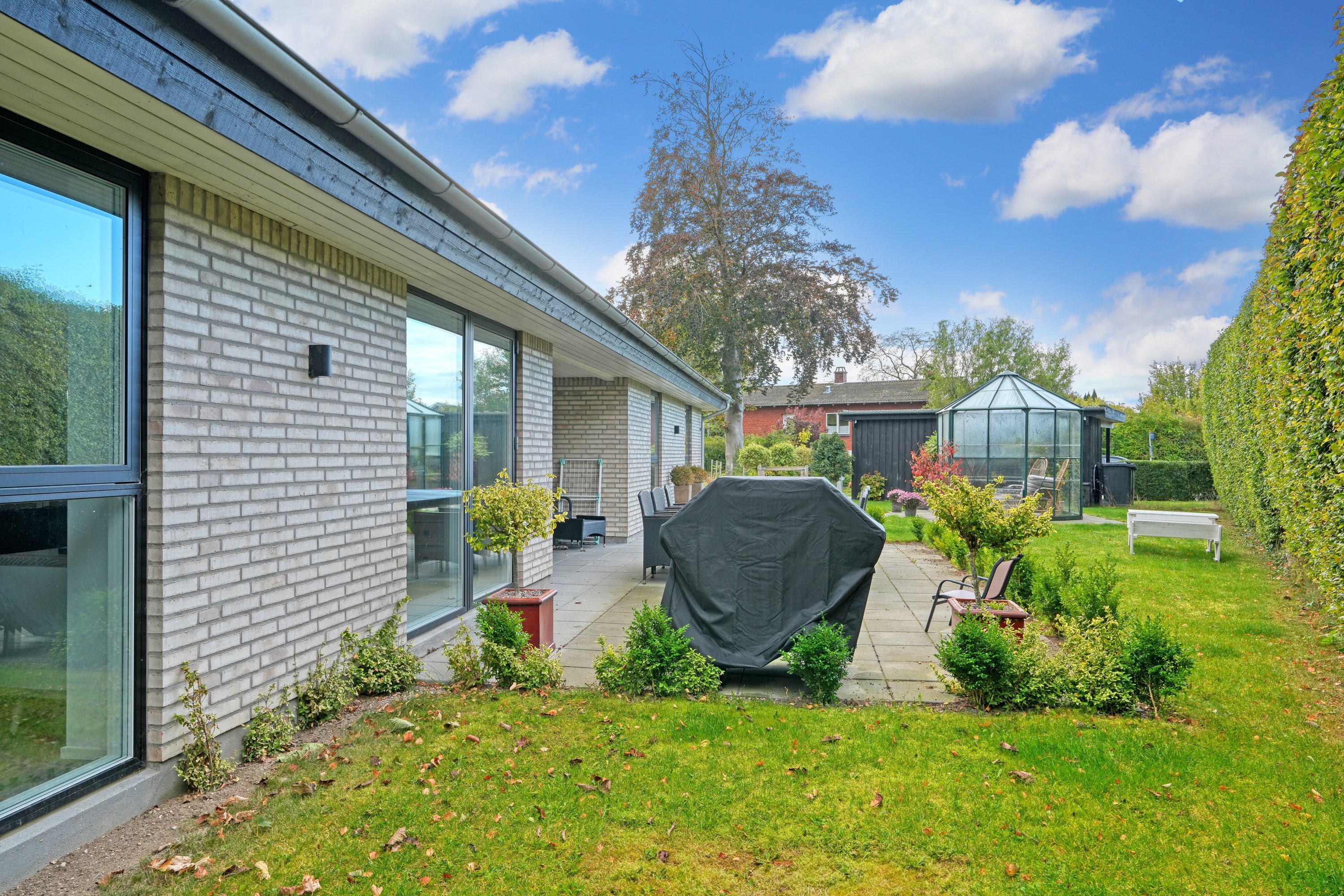 Fremhævet have billede i fuldskærmstilstand. Billede af Elmevej 1C, 4622 Havdrup