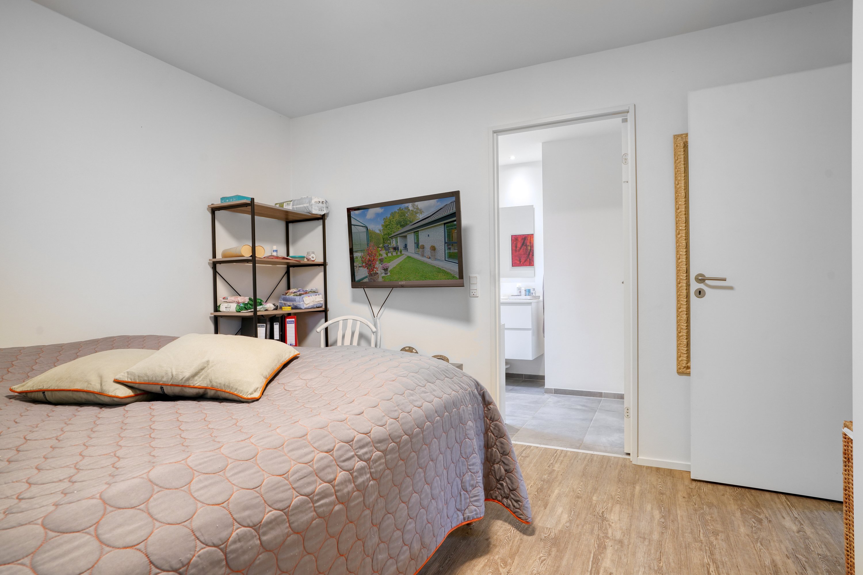 Fremhævet værelse billede i fuldskærmstilstand. Billede af Elmevej 1C, 4622 Havdrup