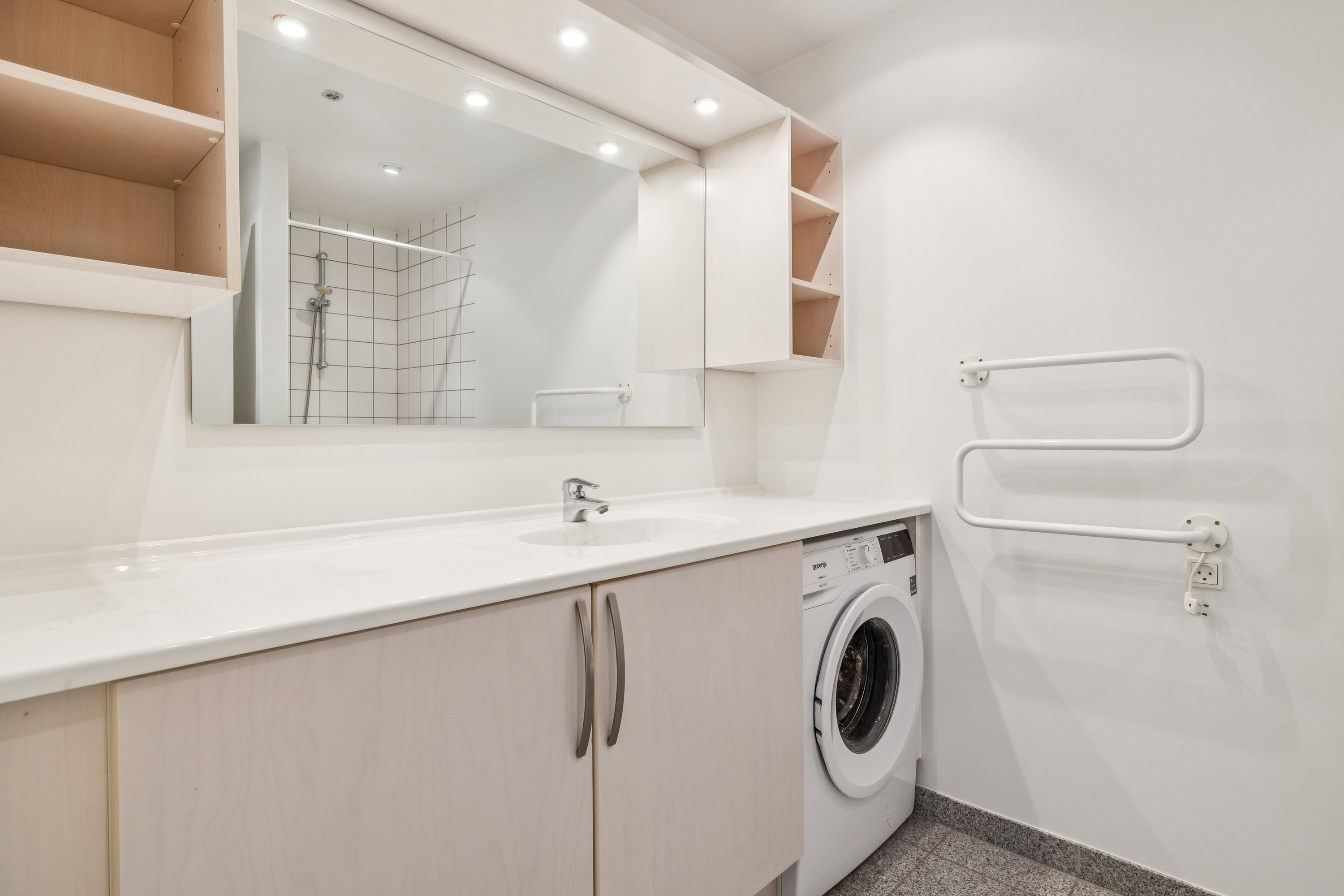 Fremhævet badeværelse billede i fuldskærmstilstand. Billede af Nørre Alle 2B, st.. th., 8660 Skanderborg