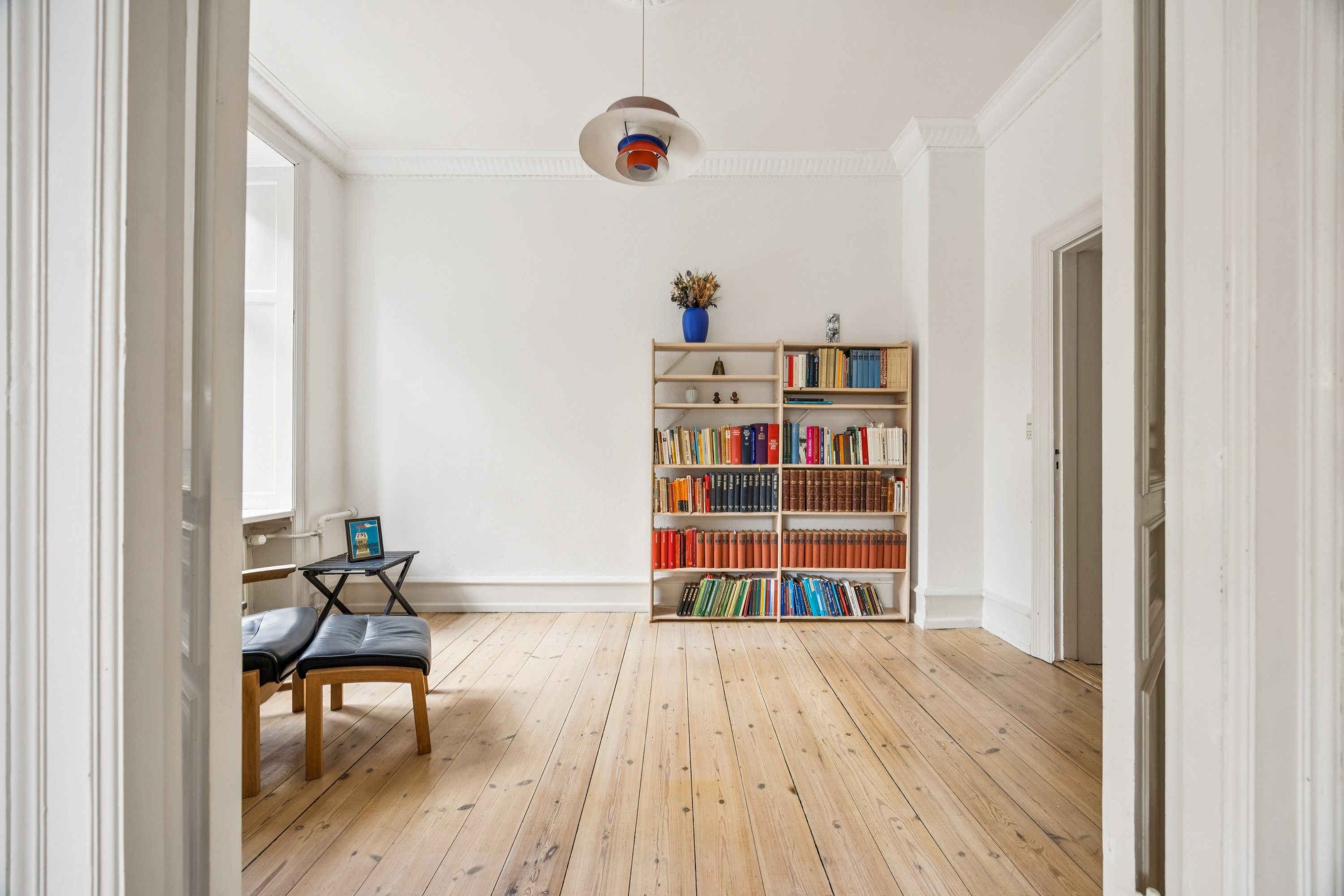 Fremhævet værelse billede i fuldskærmstilstand. Billede af Carl Bernhards Vej 13, st.. th., 1817 Frederiksberg C