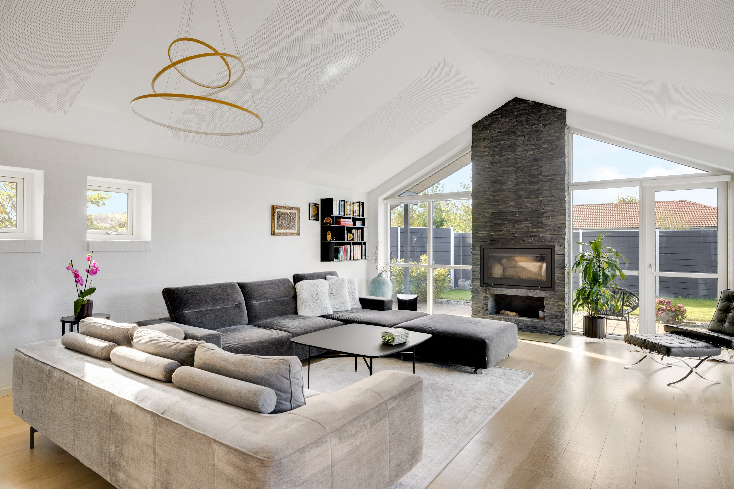 Fremhævet  billede i fuldskærmstilstand. Billede af Blomstervænget 2, 8381 Tilst