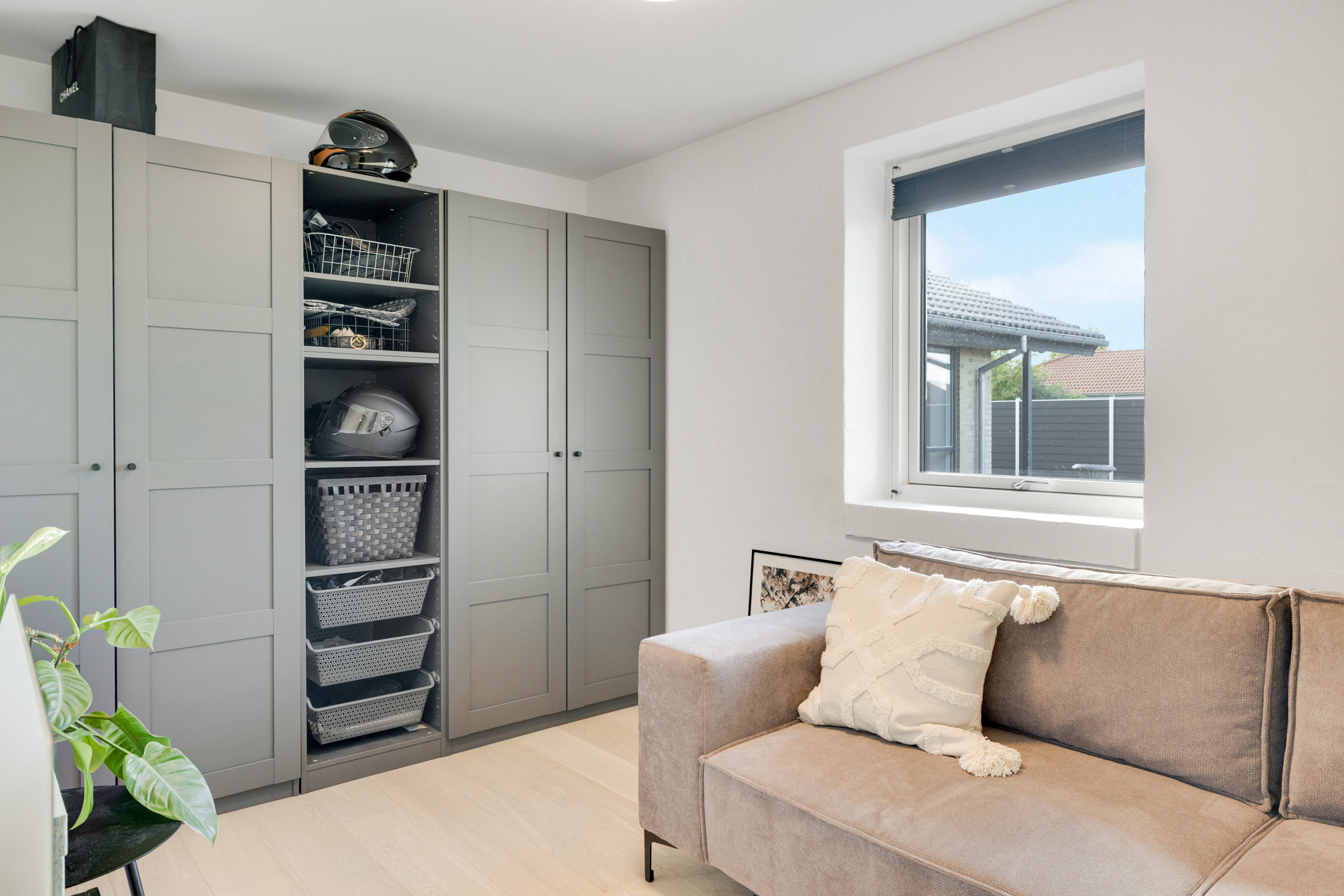 Fremhævet  billede i fuldskærmstilstand. Billede af Blomstervænget 2, 8381 Tilst