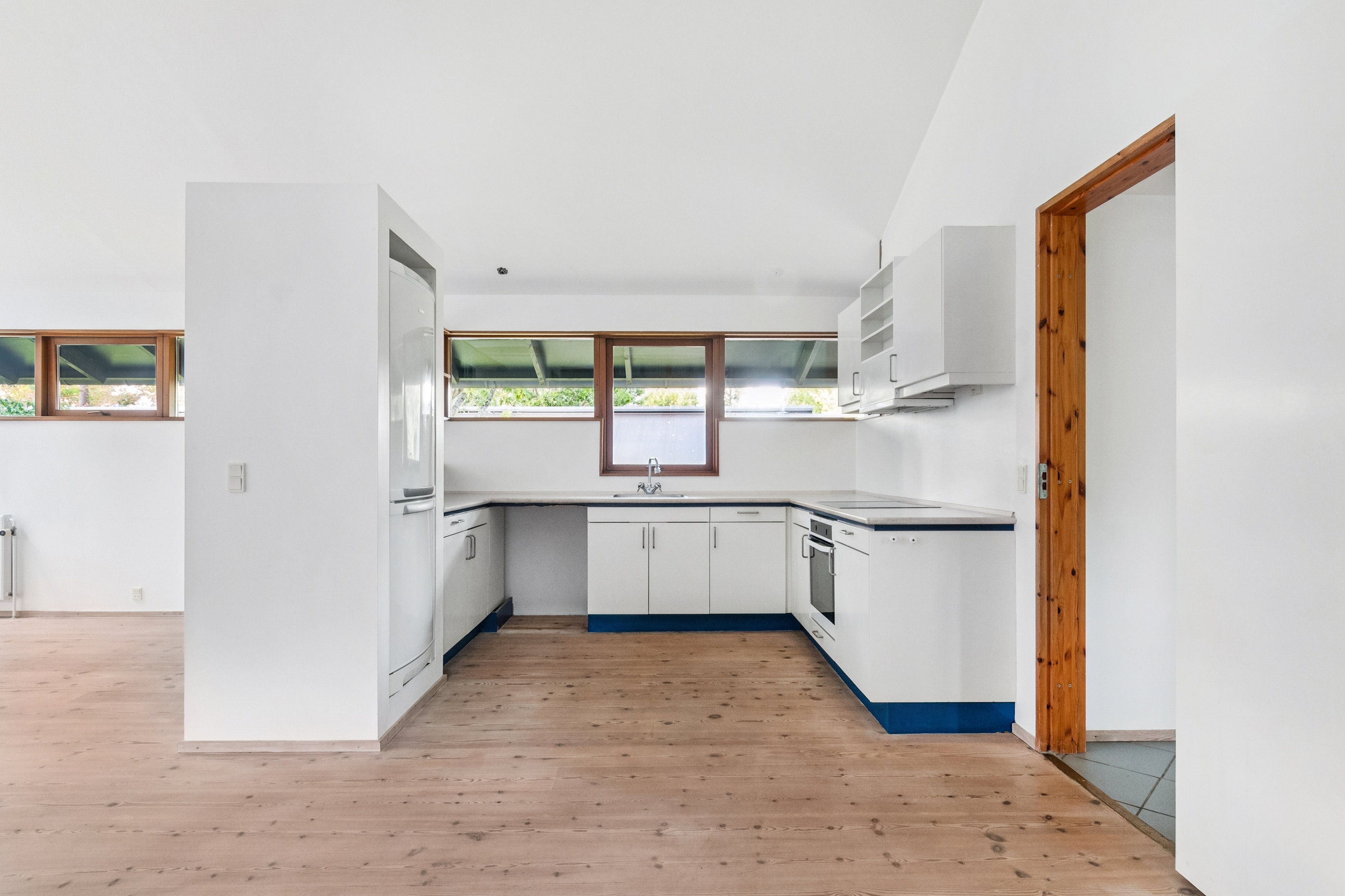 Fremhævet køkken billede i fuldskærmstilstand. Billede af Dianas Have 32, 2970 Hørsholm