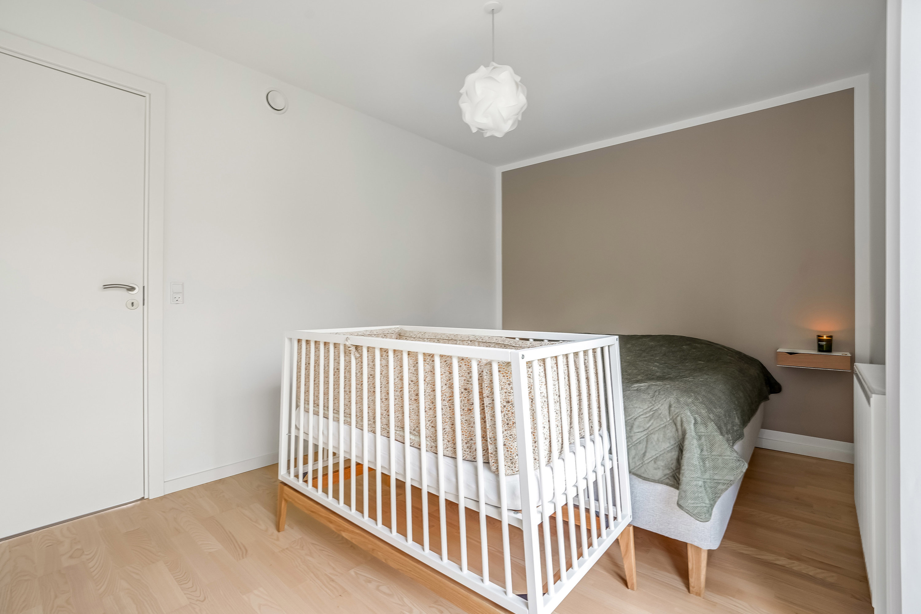 Fremhævet værelse billede i fuldskærmstilstand. Billede af Guldrankevej 92, 5200 Odense V