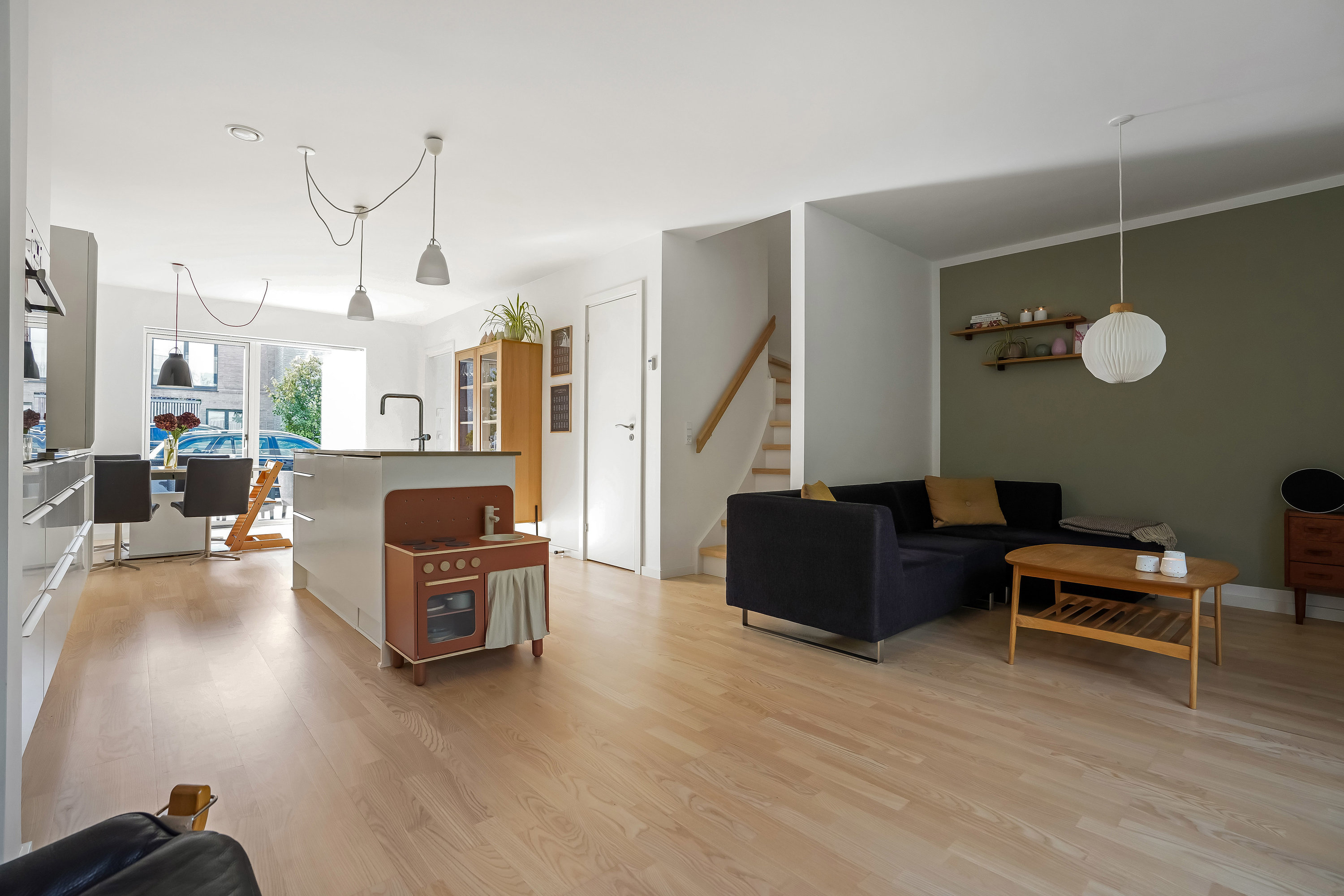 Miniaturebillede 1: stue. Billede af Guldrankevej 92, 5200 Odense V