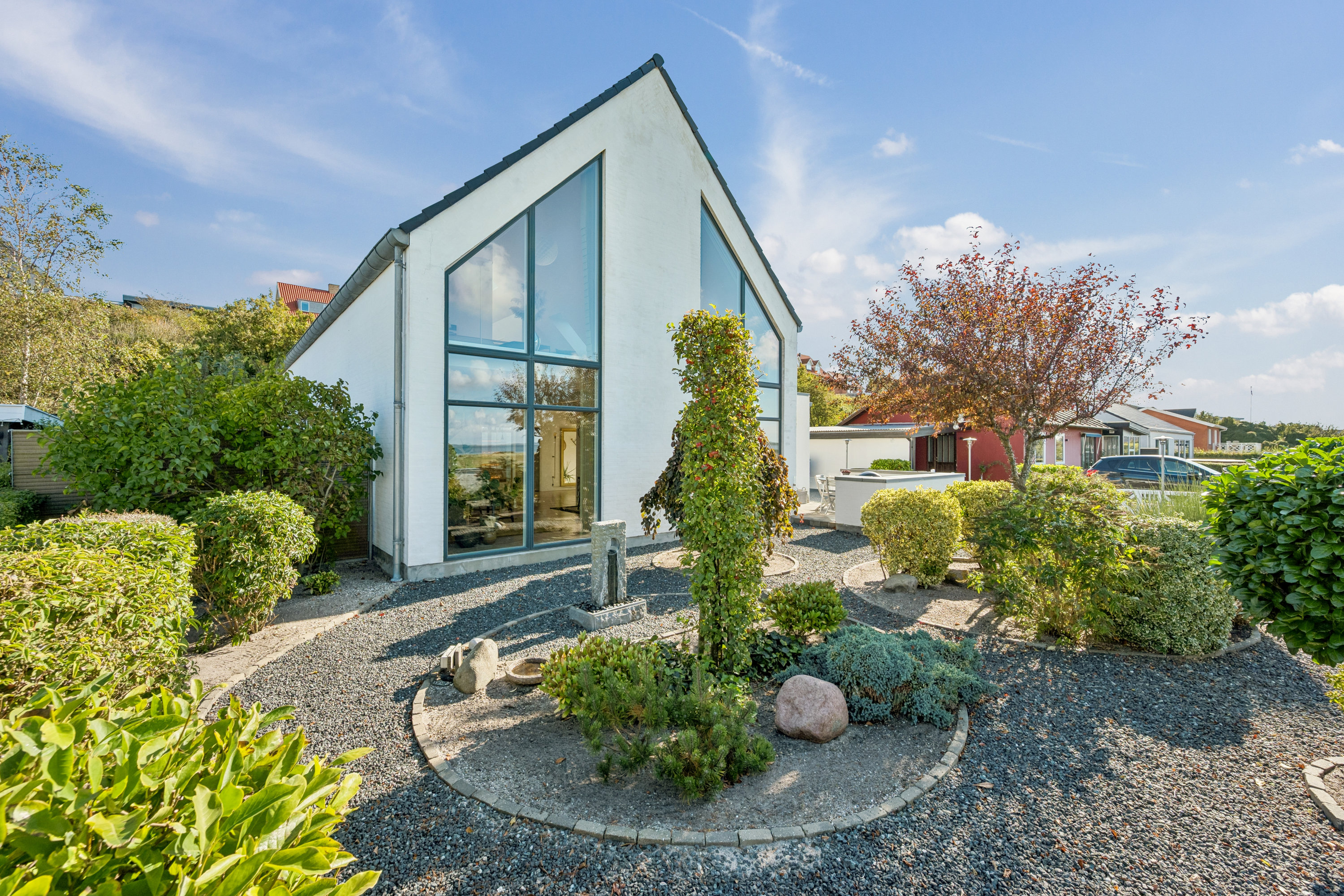 Fremhævet have billede i fuldskærmstilstand. Billede af Ndr. Strandvej 70, 8400 Ebeltoft