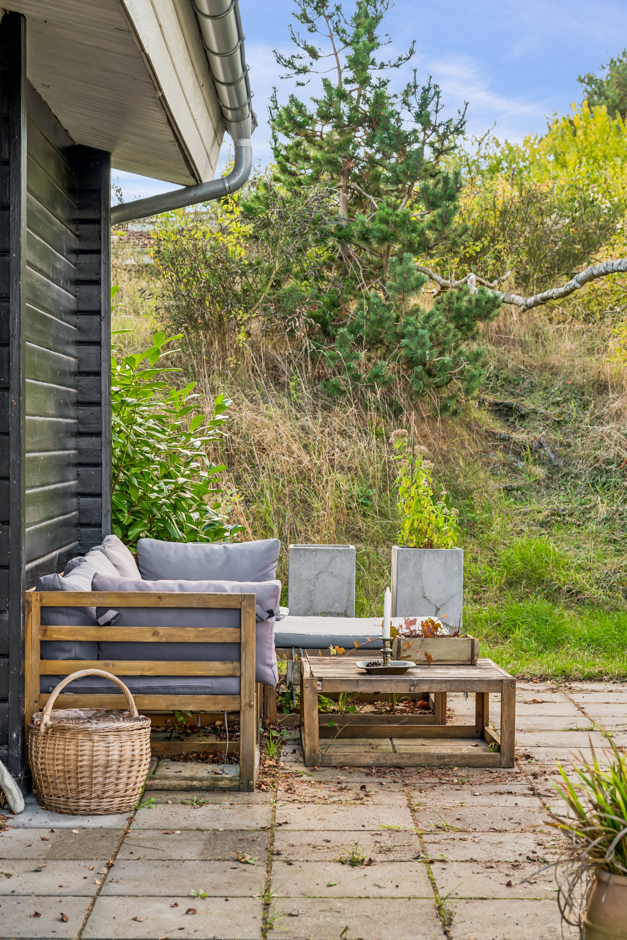 Fremhævet terrasse billede i fuldskærmstilstand. Billede af Tværvangen 12, Boeslum, 8400 Ebeltoft