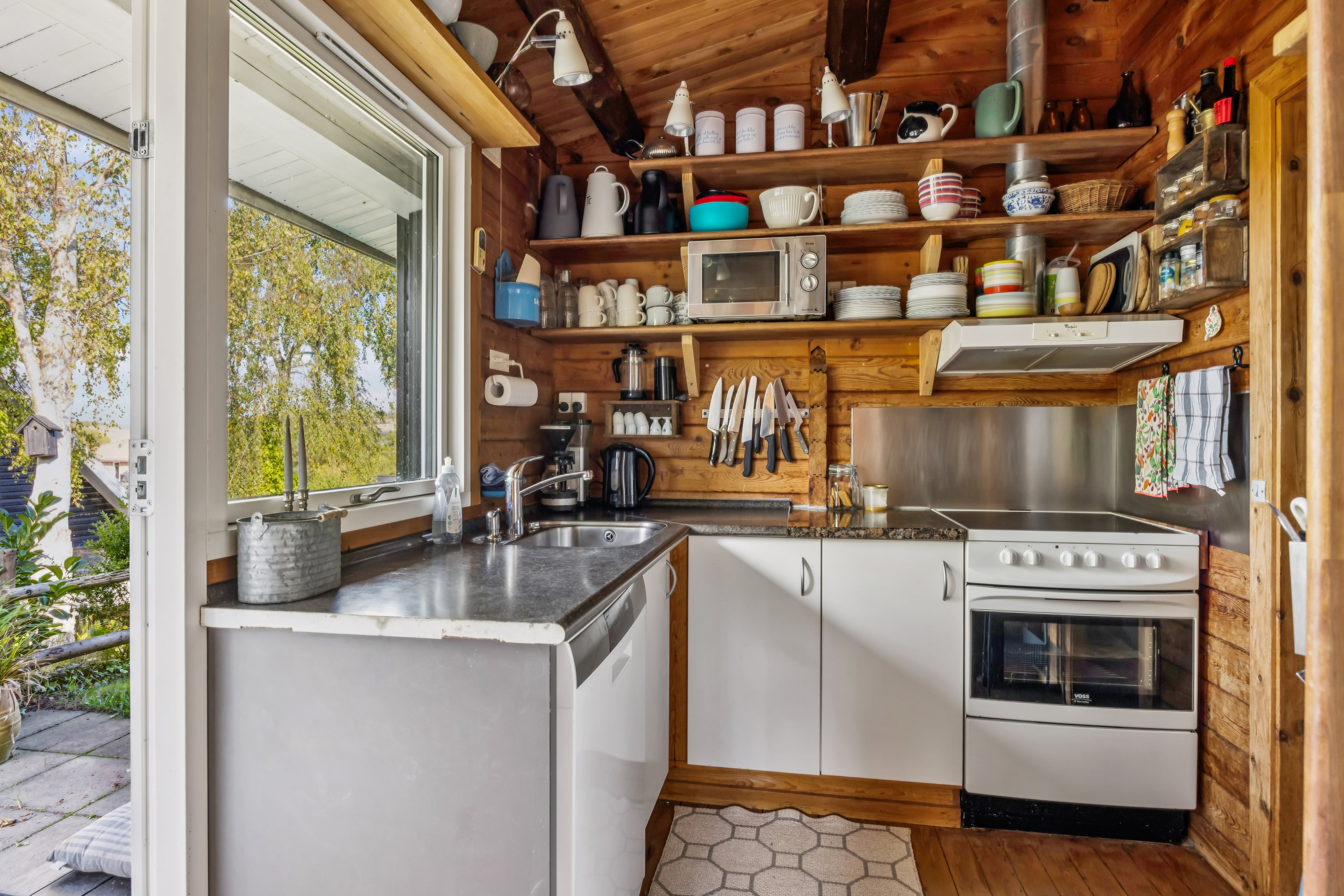 Fremhævet køkken billede i fuldskærmstilstand. Billede af Tværvangen 12, Boeslum, 8400 Ebeltoft