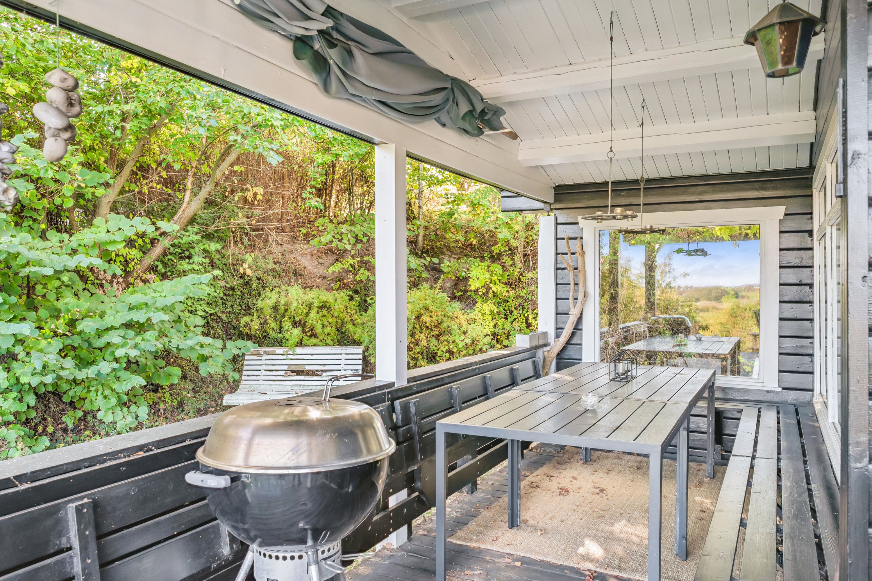 Fremhævet terrasse billede i fuldskærmstilstand. Billede af Tværvangen 12, Boeslum, 8400 Ebeltoft