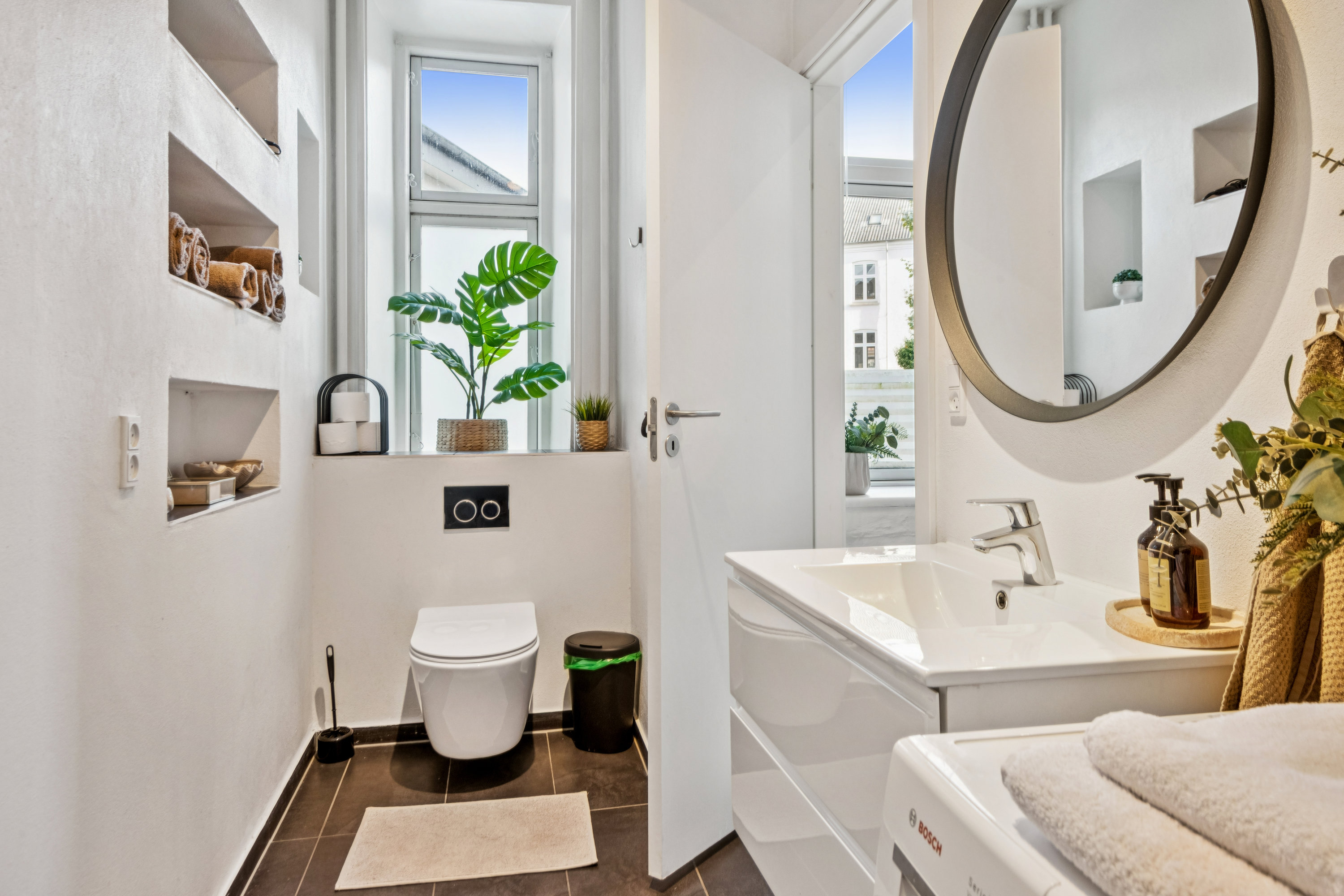 Fremhævet badeværelse billede i fuldskærmstilstand. Billede af Danmarksgade 53, st.. th., 9000 Aalborg