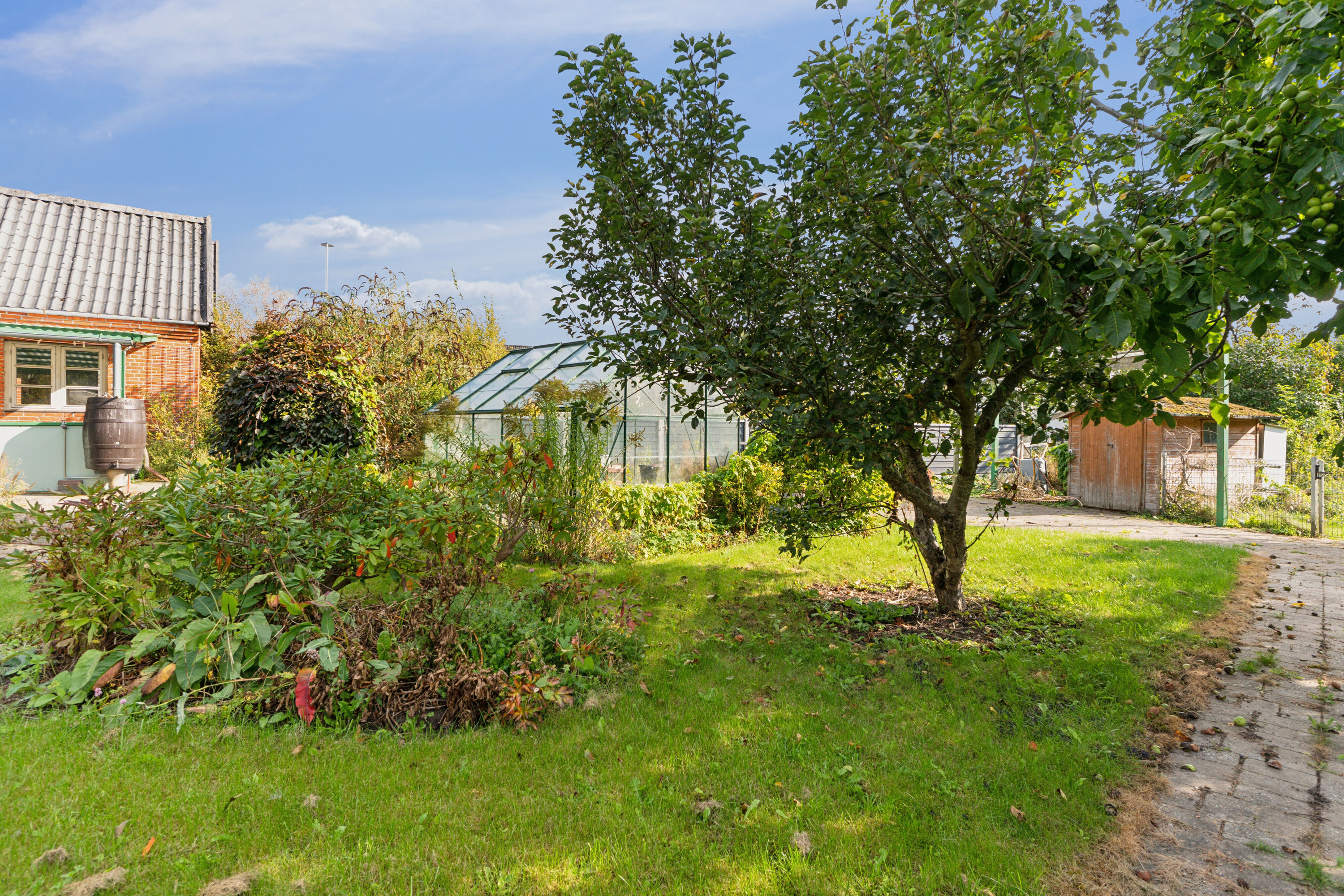 Fremhævet set fra haven billede i fuldskærmstilstand. Billede af Bogensevej 358, Næsbyhoved-Broby, 5270 Odense N